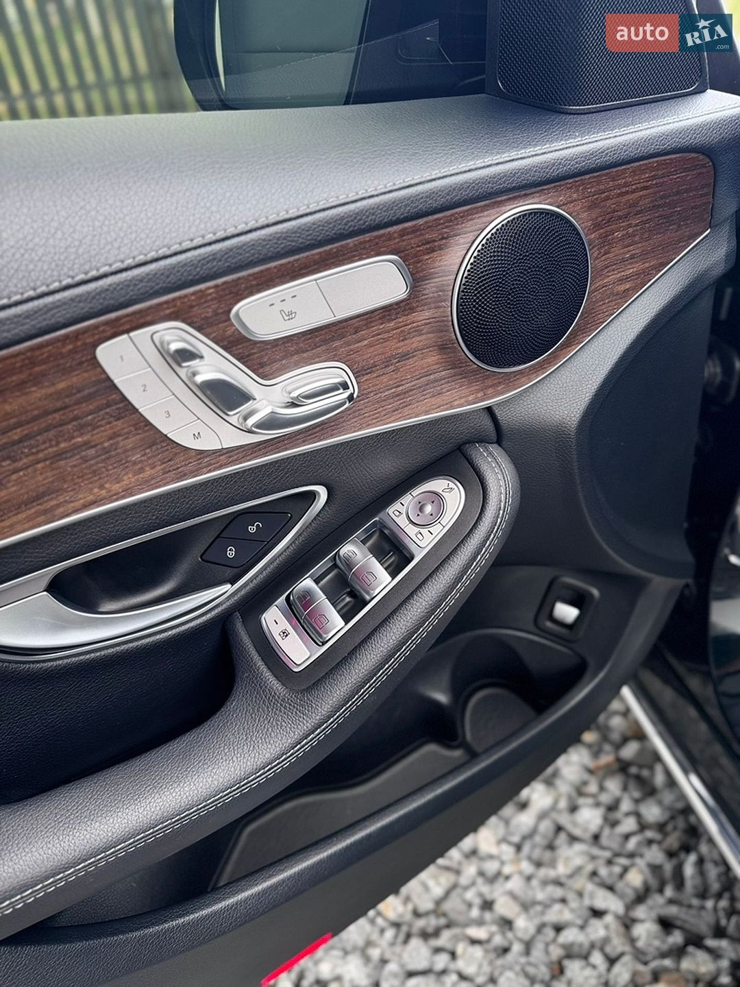 Mercedes-Benz C-Class 2018 VIN WDDWF1FB3KR441410 фото оголошення 12 з 22