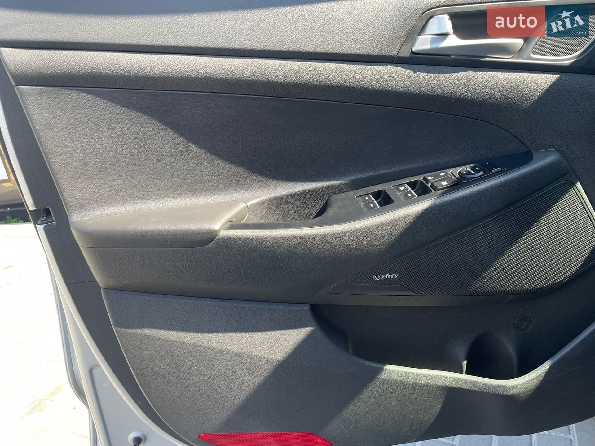 Hyundai Tucson 2020 VIN KM8J3CAL1LU253844 фото оголошення 13 з 18