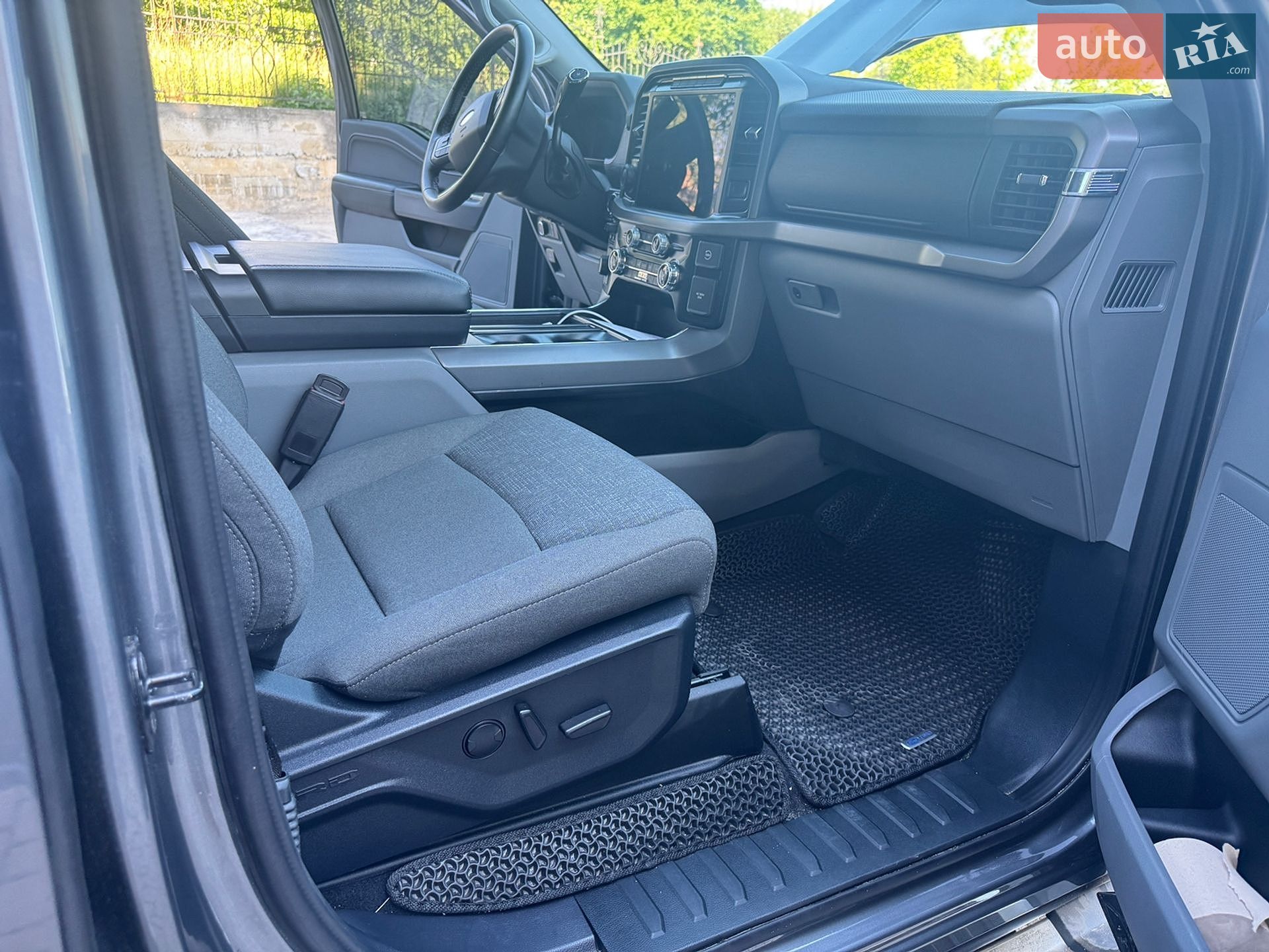 Ford F-150 2024 VIN 1FTFW3LD1RFC06639 фото оголошення 19 з 27