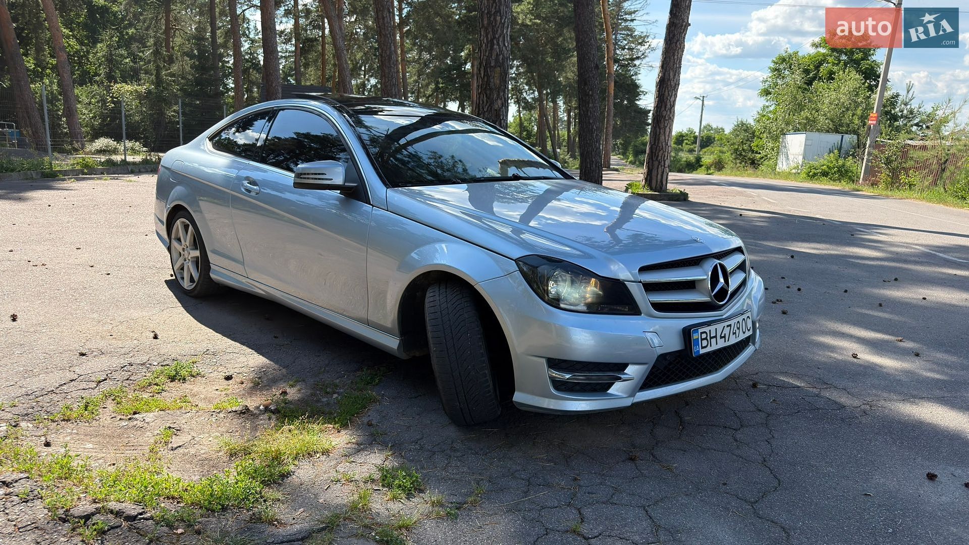Mercedes-Benz C-Class 2012 VIN WDDGJ4HB3DG055327 фото оголошення 3 з 32