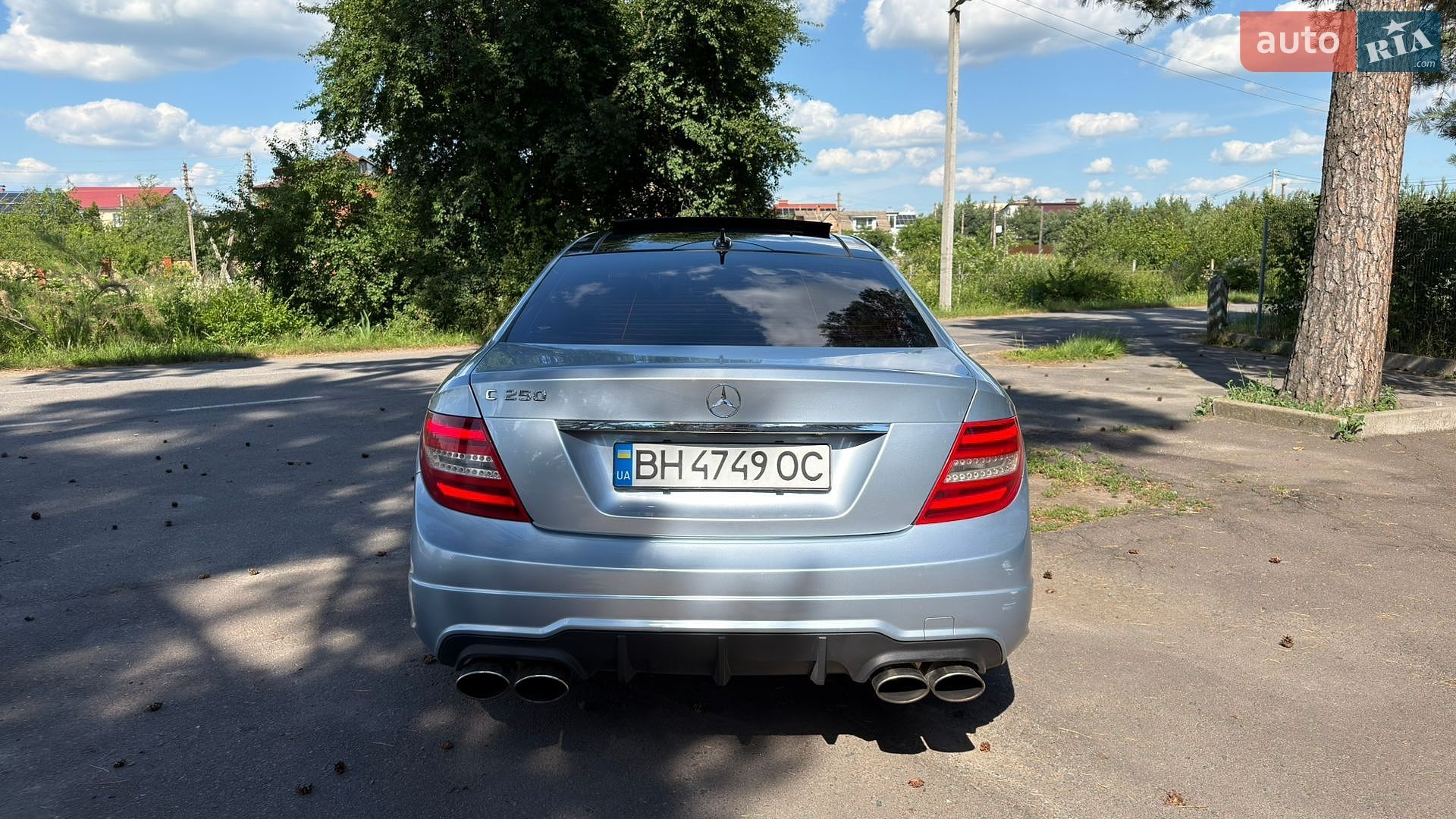Mercedes-Benz C-Class 2012 VIN WDDGJ4HB3DG055327 фото оголошення 9 з 32