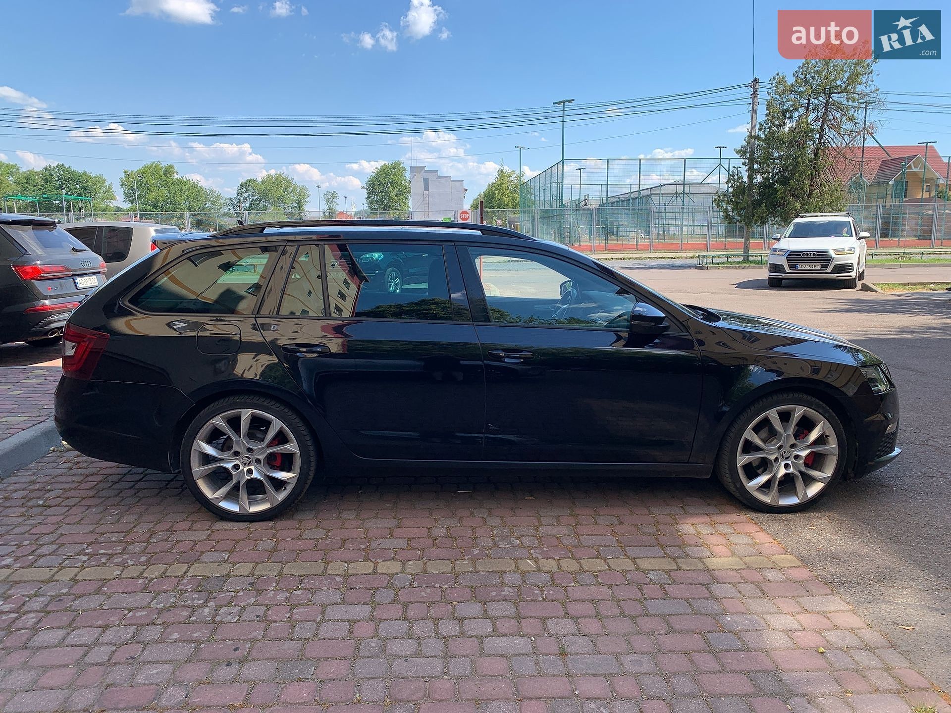Skoda Octavia 2017 VIN TMBLK7NE8J0241357 фото оголошення 18 з 73