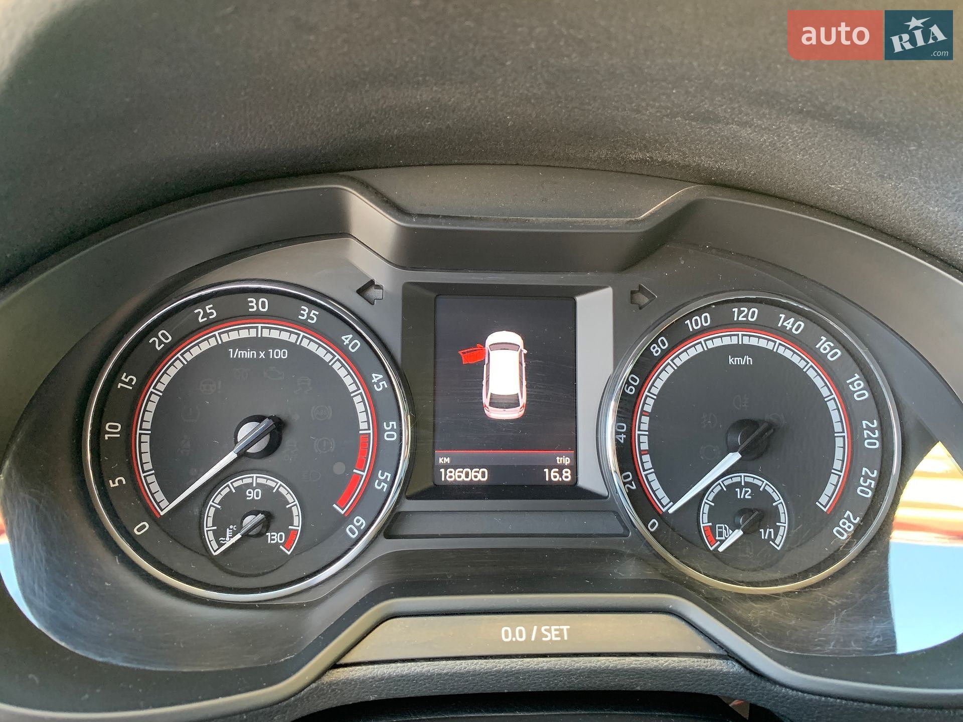 Skoda Octavia 2017 VIN TMBLK7NE8J0241357 фото оголошення 35 з 73