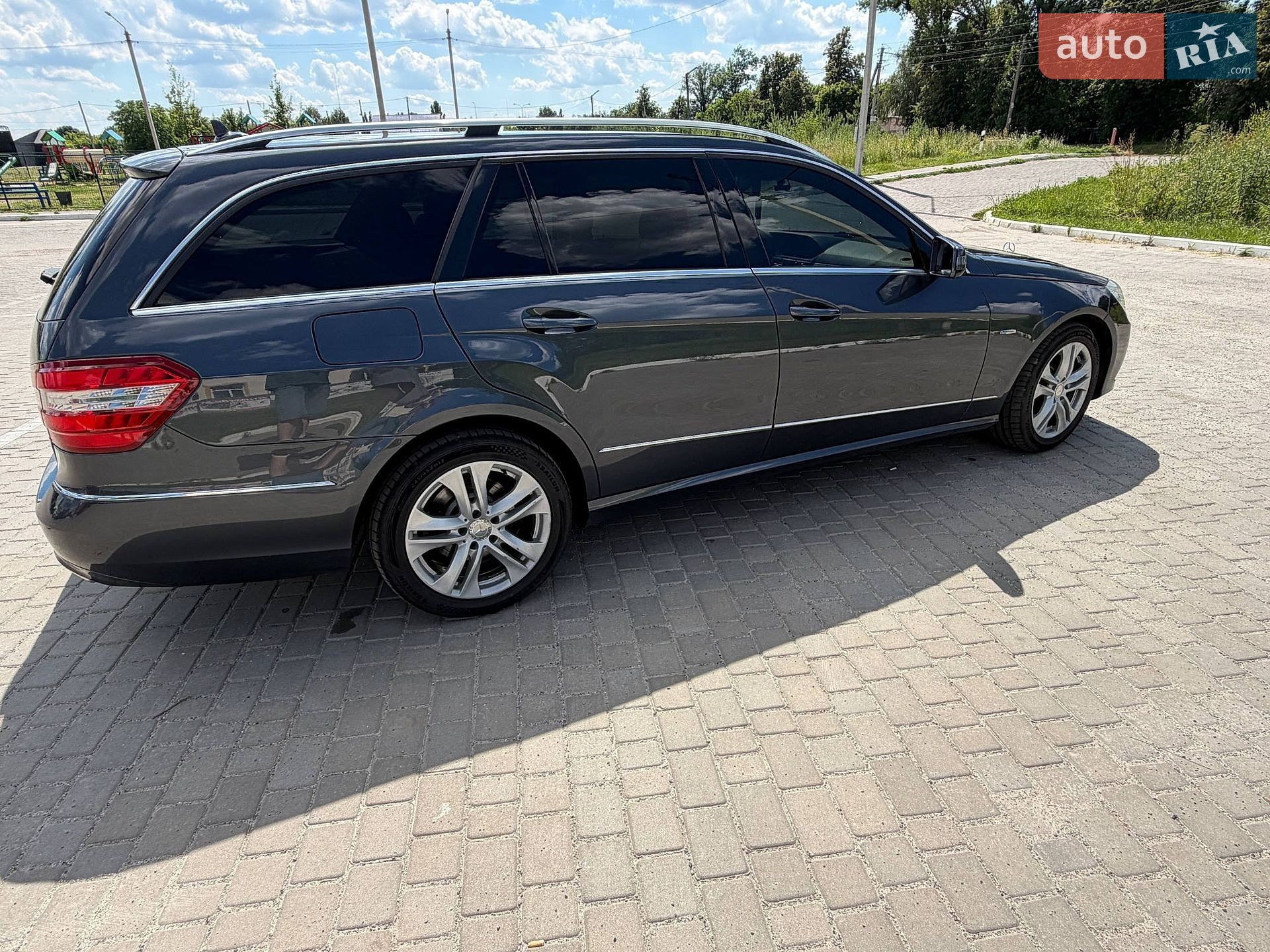 Mercedes-Benz E-Class 2011 VIN WDD2122251A522845 фото оголошення 12 з 20