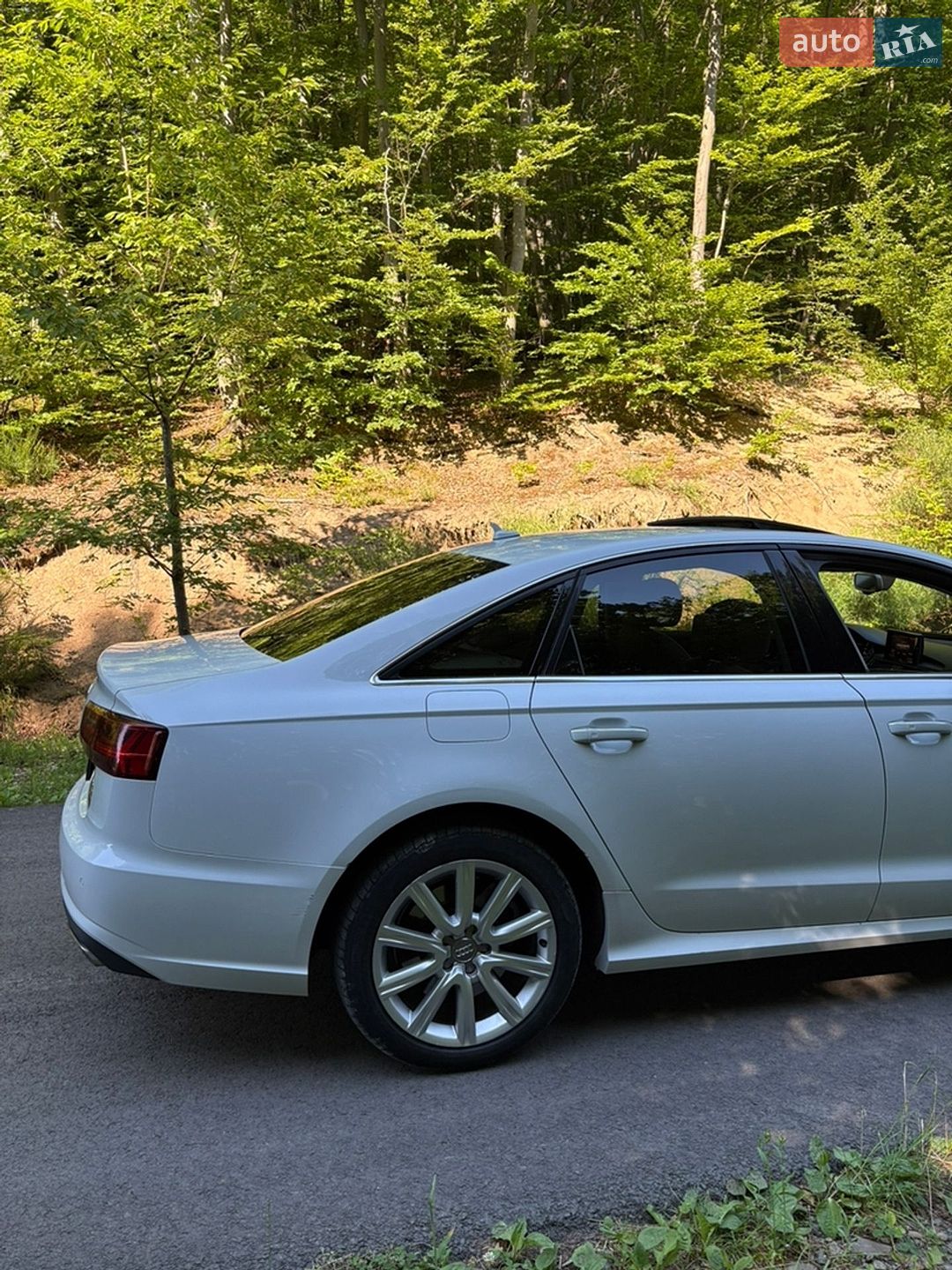 Audi A6 2015 VIN WAUGFAFC4GN019892 фото оголошення 9 з 54