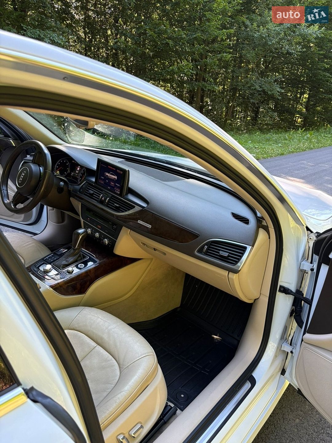 Audi A6 2015 VIN WAUGFAFC4GN019892 фото оголошення 28 з 54