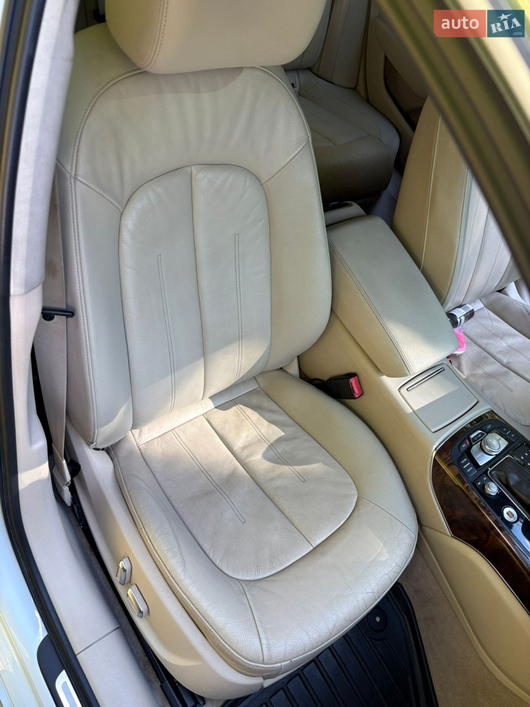 Audi A6 2015 VIN WAUGFAFC4GN019892 фото оголошення 30 з 54