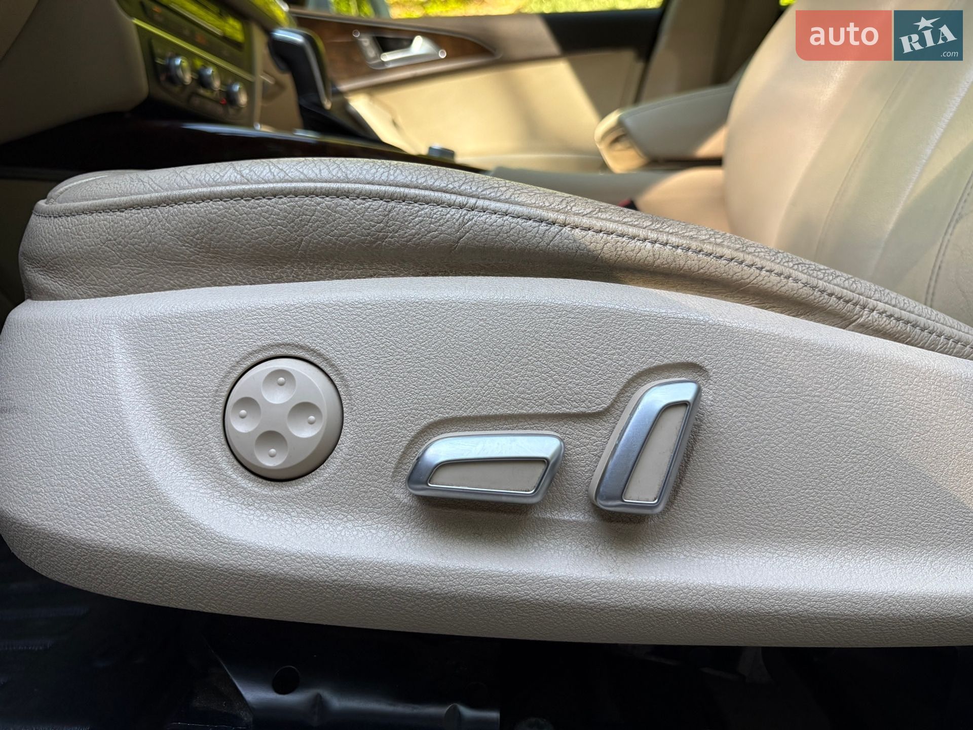 Audi A6 2015 VIN WAUGFAFC4GN019892 фото оголошення 48 з 54
