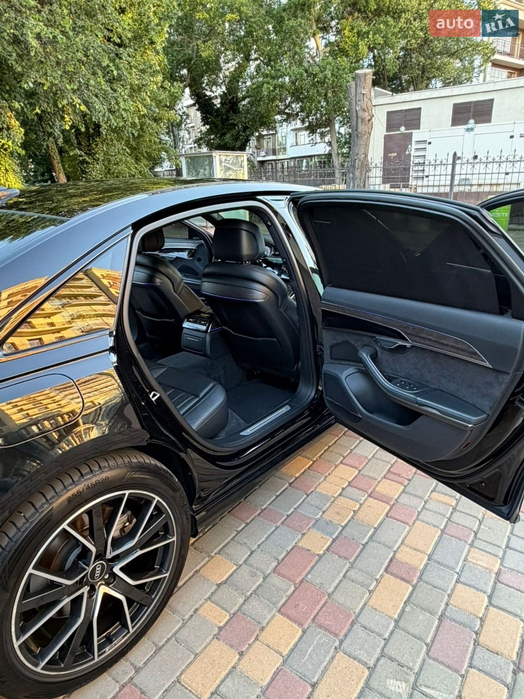 Audi A8 2020 VIN WAU8DAF86MN007714 фото оголошення 18 з 33