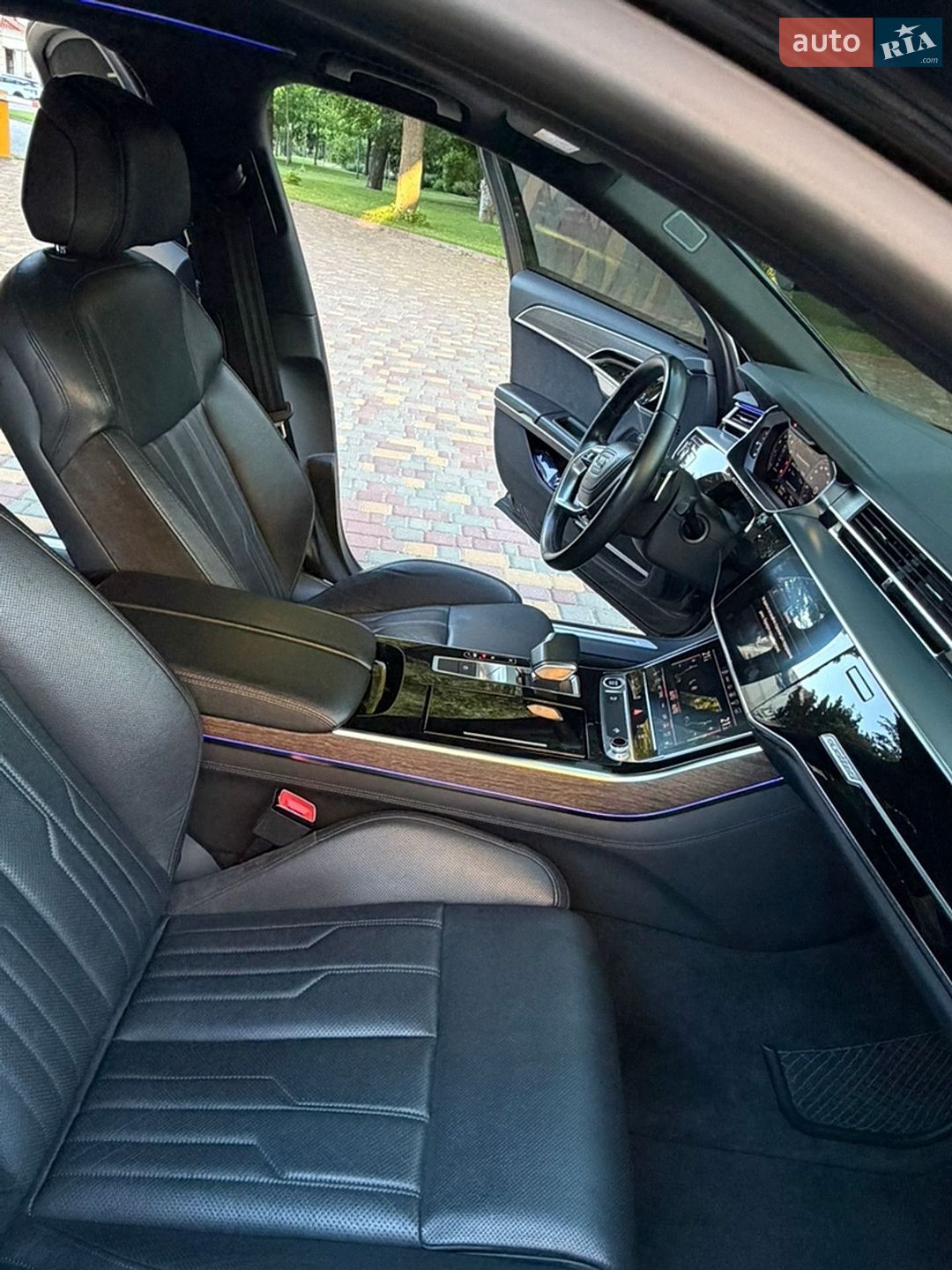Audi A8 2020 VIN WAU8DAF86MN007714 фото оголошення 21 з 33