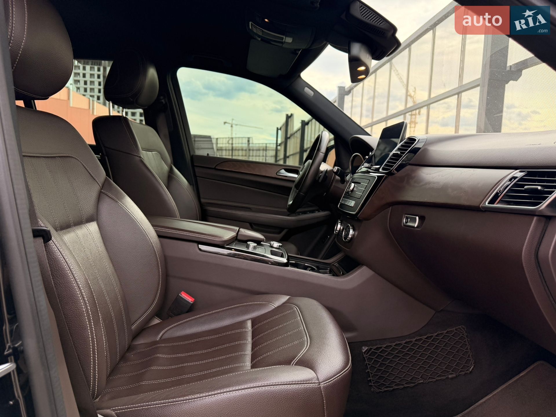 Mercedes-Benz GLE-Class 2018 VIN WDC1660041B214872 фото оголошення 16 з 33