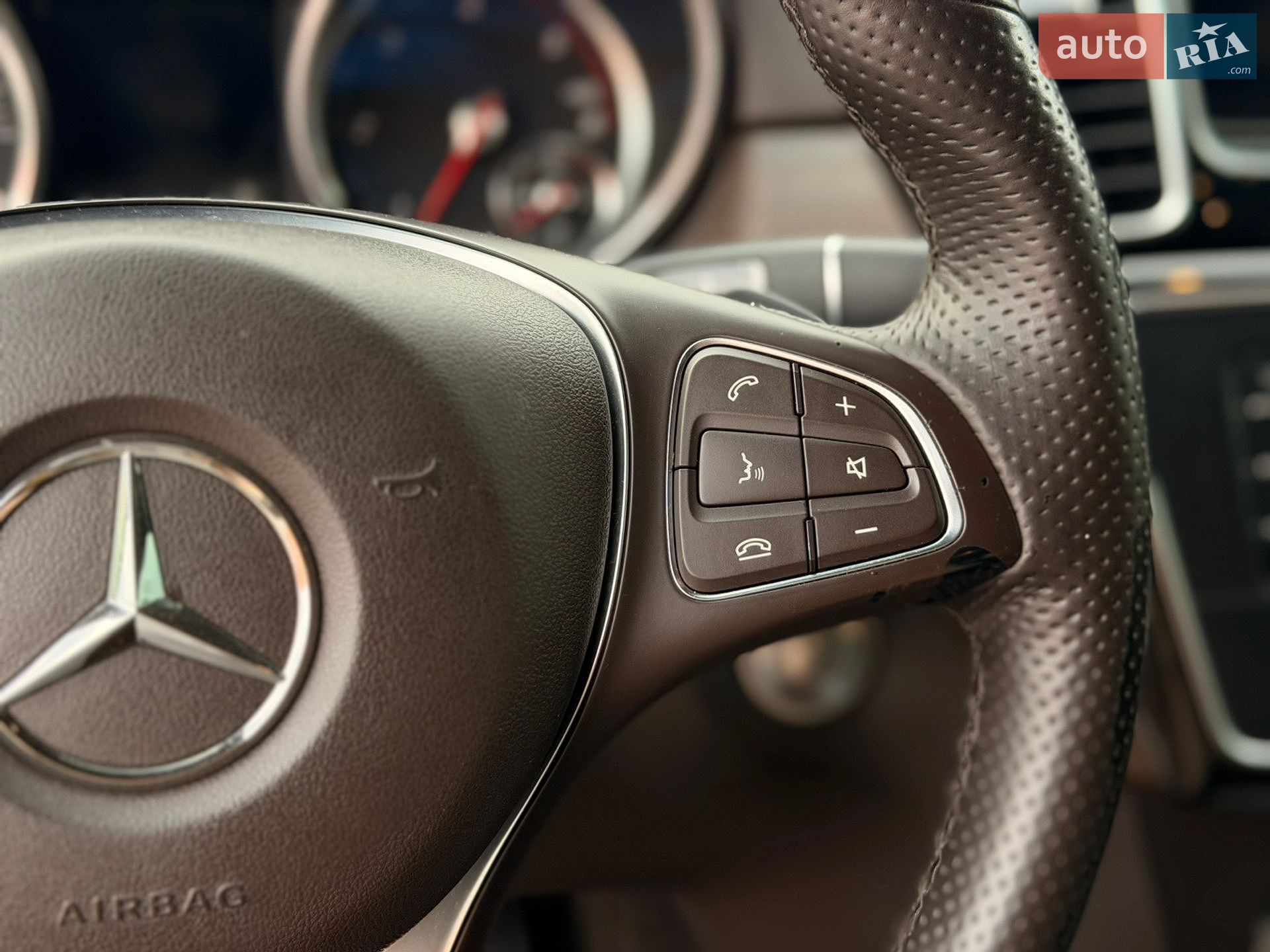 Mercedes-Benz GLE-Class 2018 VIN WDC1660041B214872 фото оголошення 23 з 33