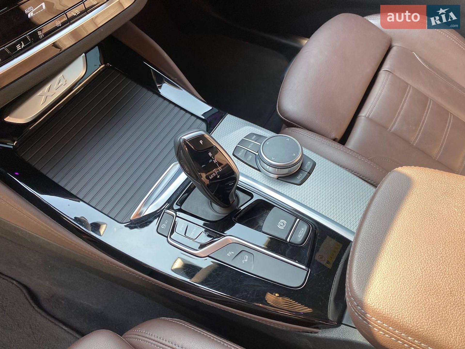 BMW X4 2019 VIN WBAVJ910XL9B80755 фото оголошення 14 з 25