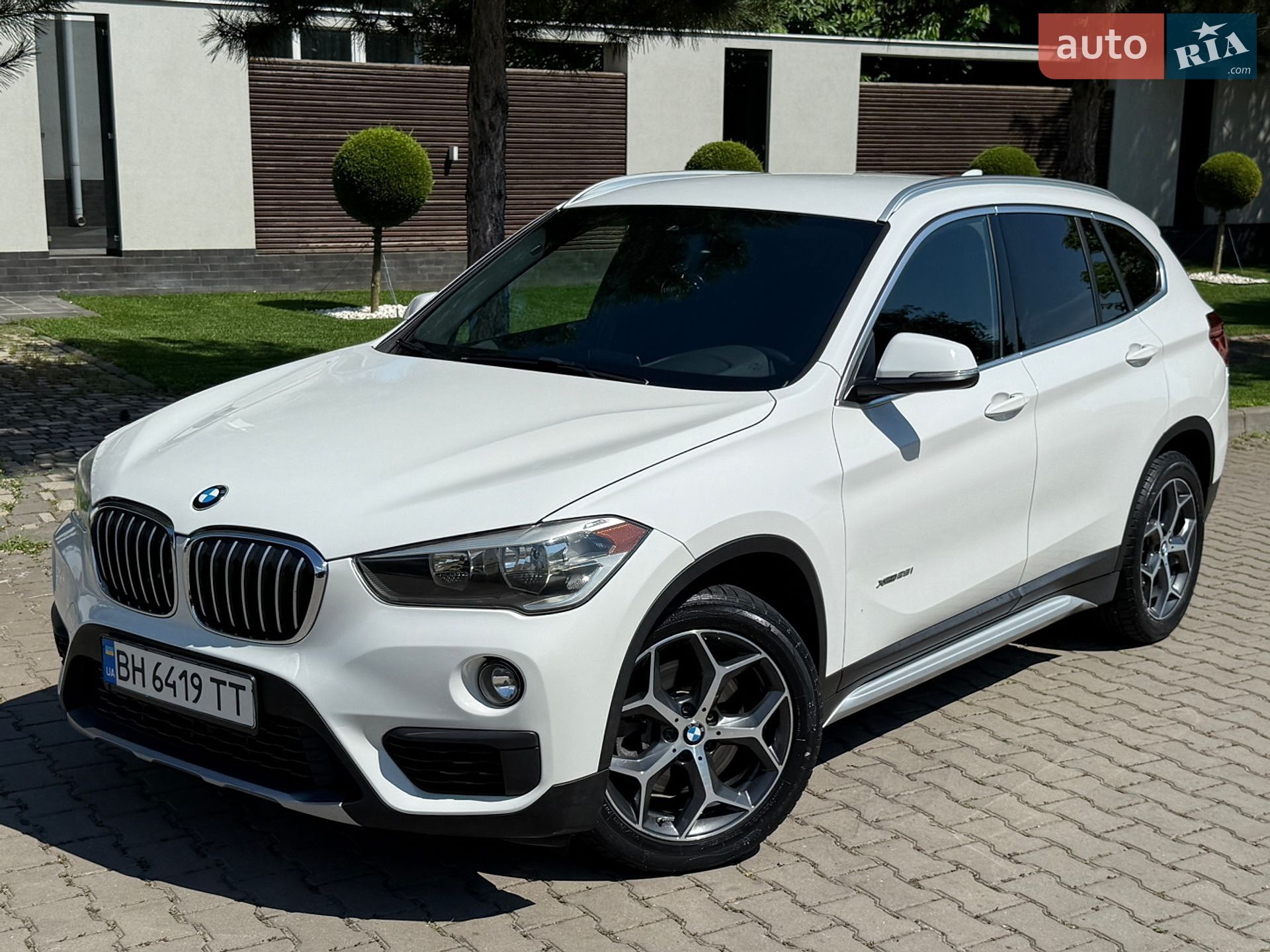BMW X1 2015 VIN WBXHT3C3XGP884048 фото оголошення 5 з 72