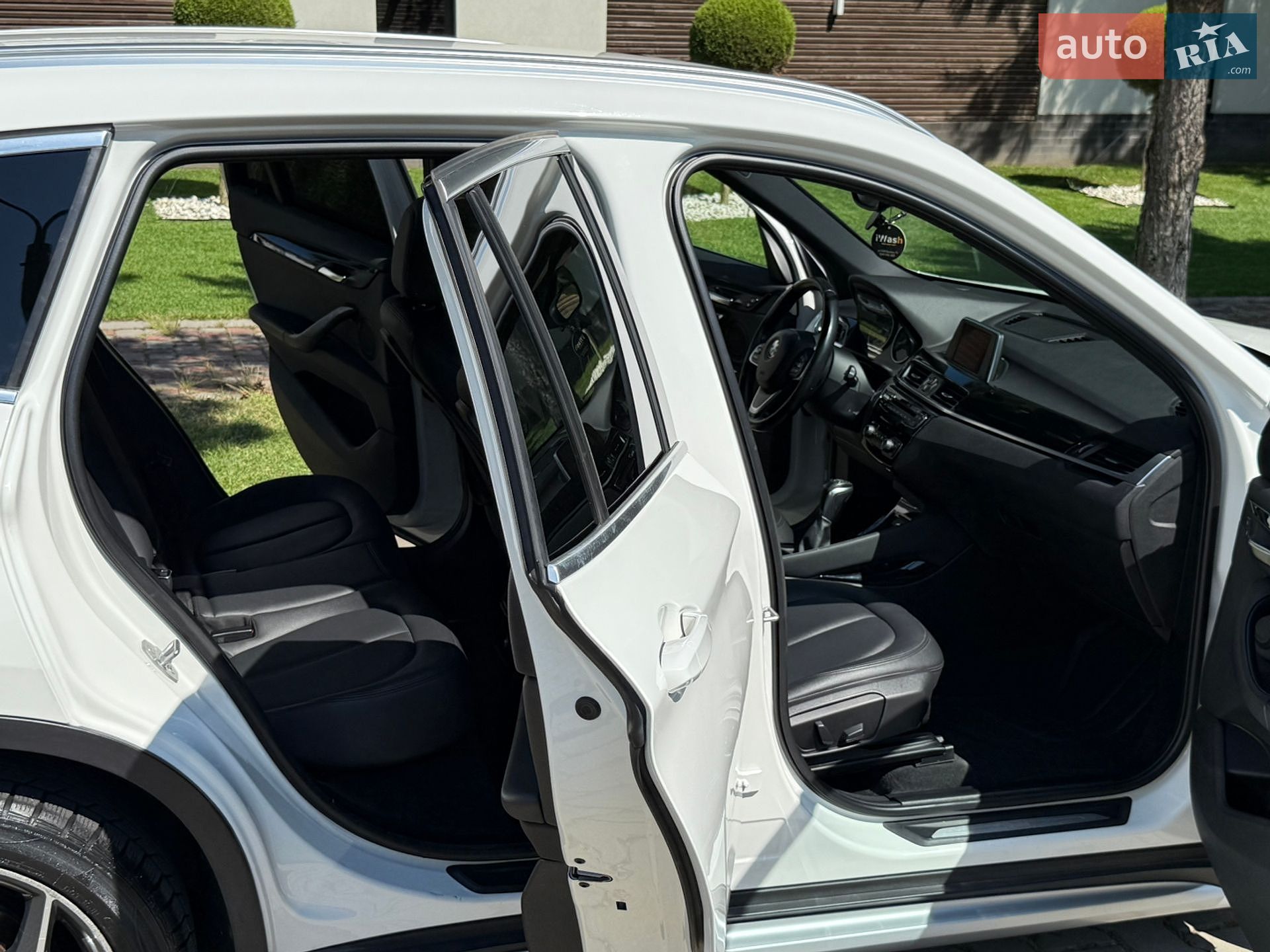 BMW X1 2015 VIN WBXHT3C3XGP884048 фото оголошення 54 з 72
