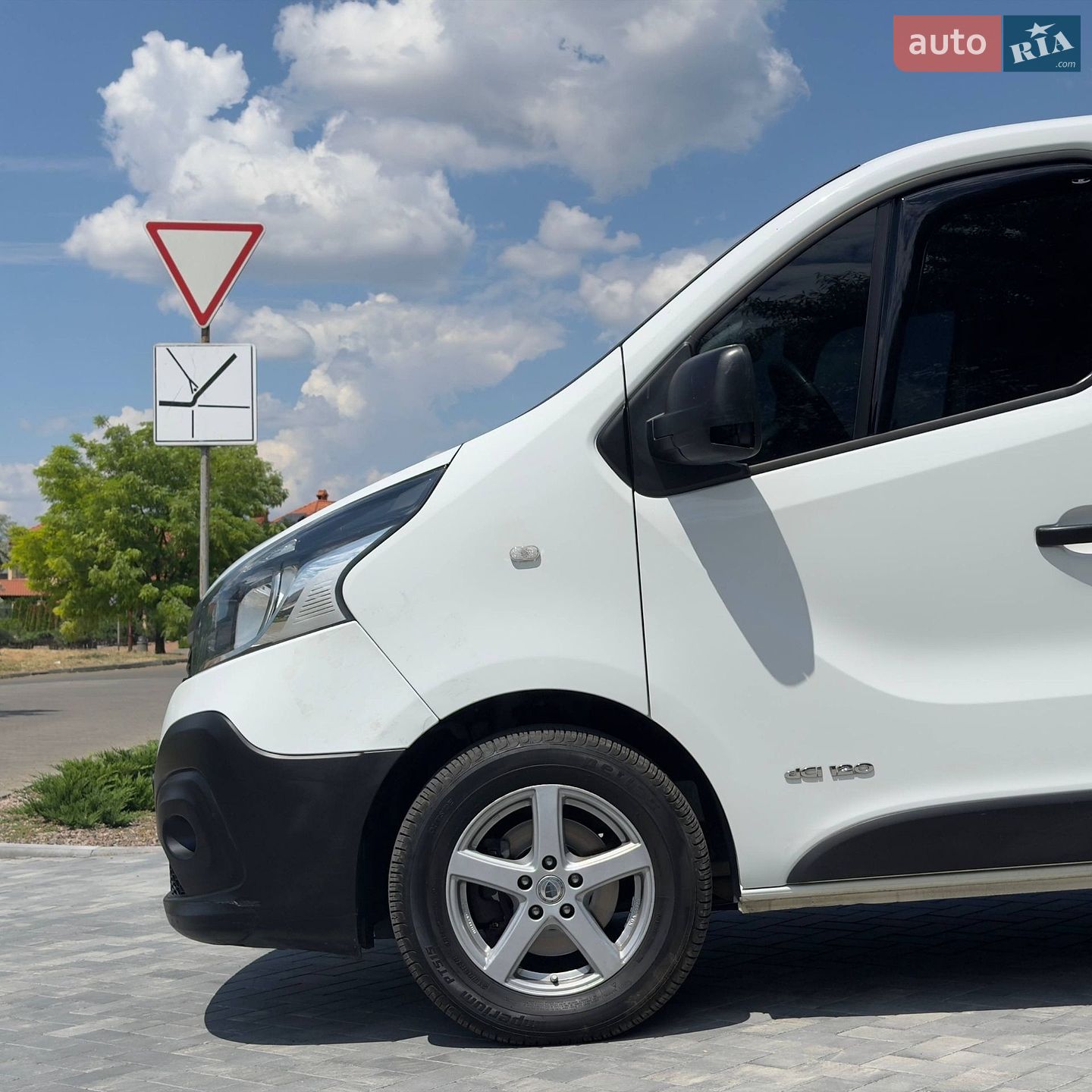 Renault Trafic 2016 VIN VF1FL000156878590 фото оголошення 7 з 33