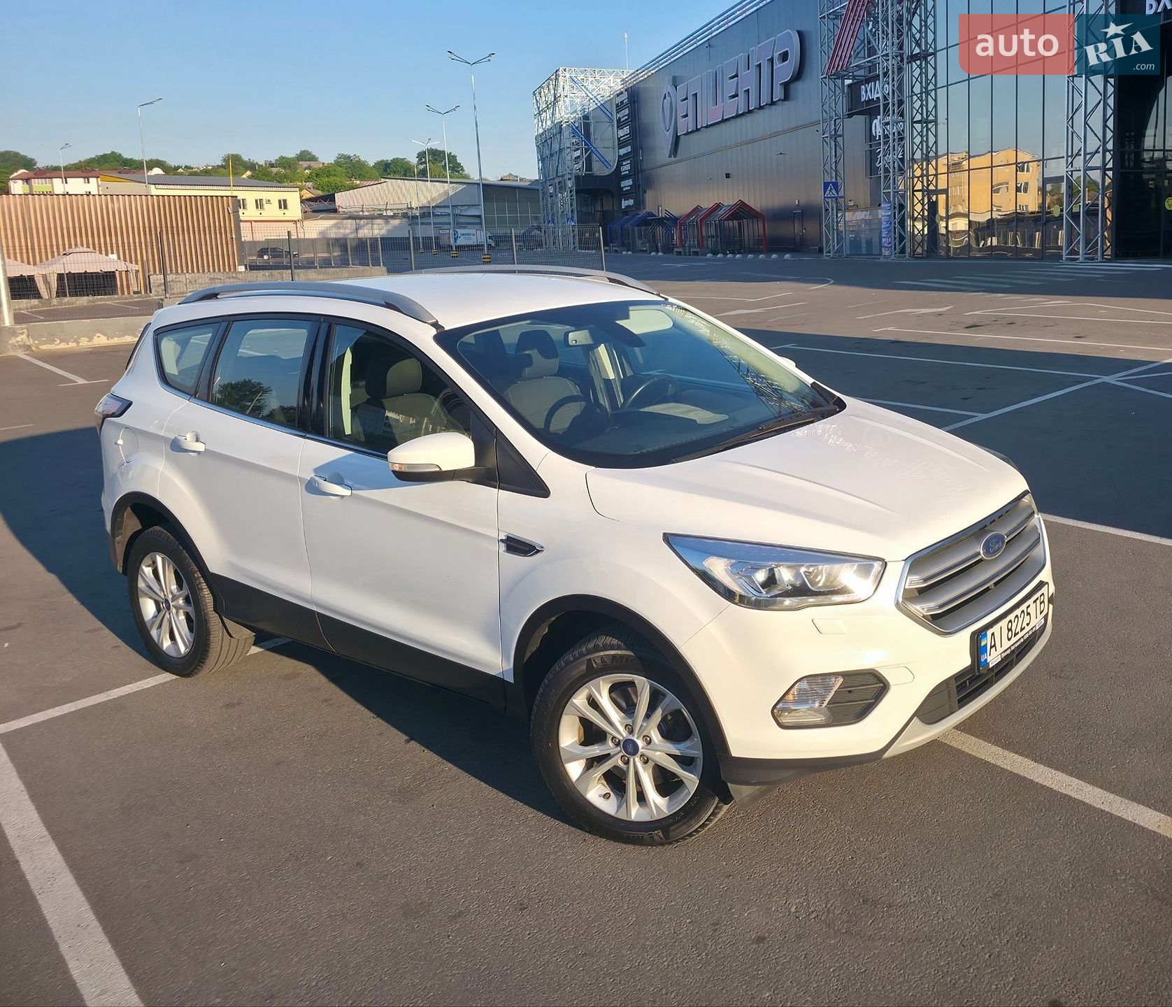 Ford Kuga 2019 VIN WF0AXXWPMAKP24725 фото оголошення 5 з 84