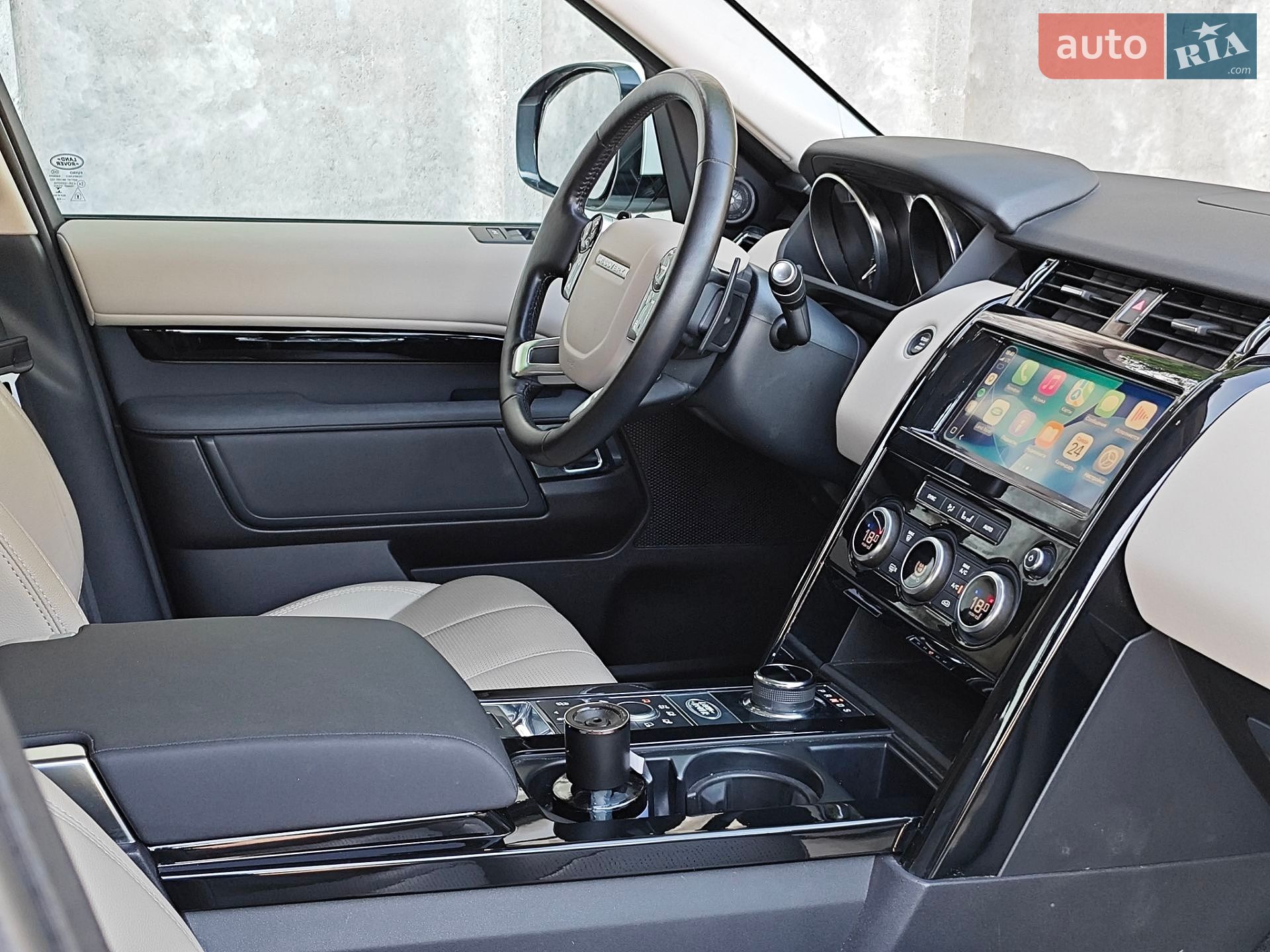 Land Rover Discovery 2018 VIN SALRG2RV7KA087446 фото оголошення 15 з 27