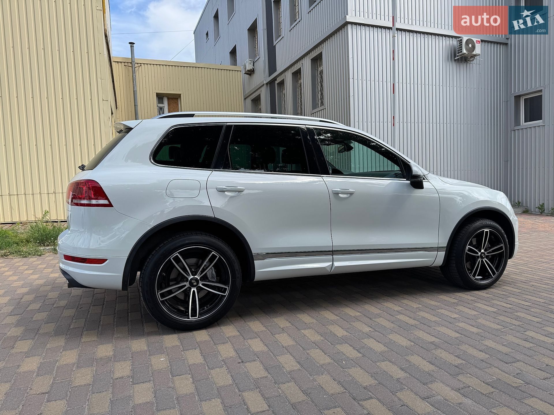 Volkswagen Touareg 2014 VIN WVGDP9BP4ED014135 фото оголошення 5 з 36