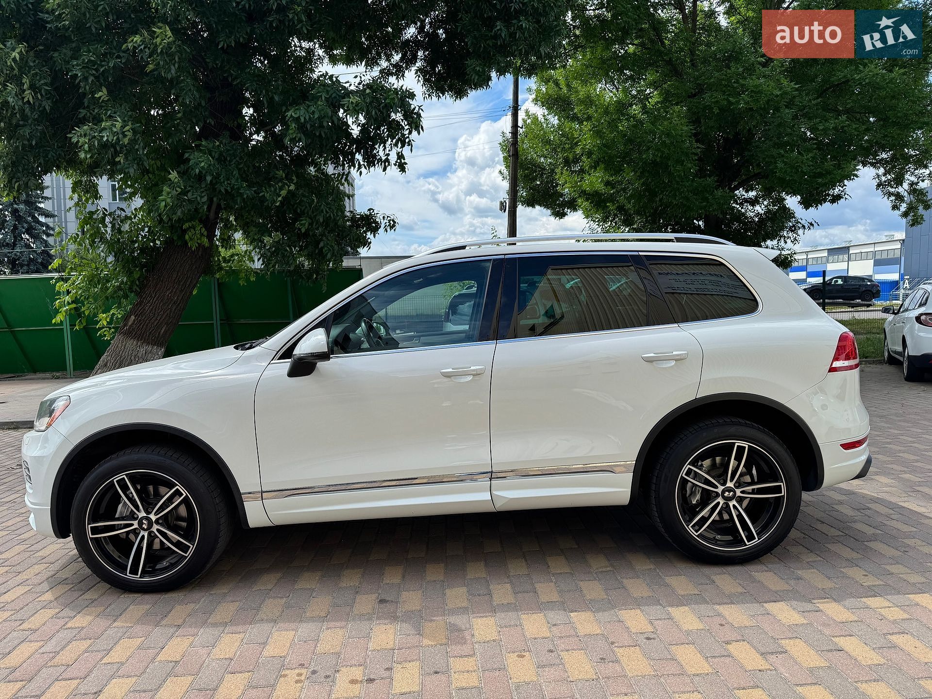 Volkswagen Touareg 2014 VIN WVGDP9BP4ED014135 фото оголошення 10 з 36