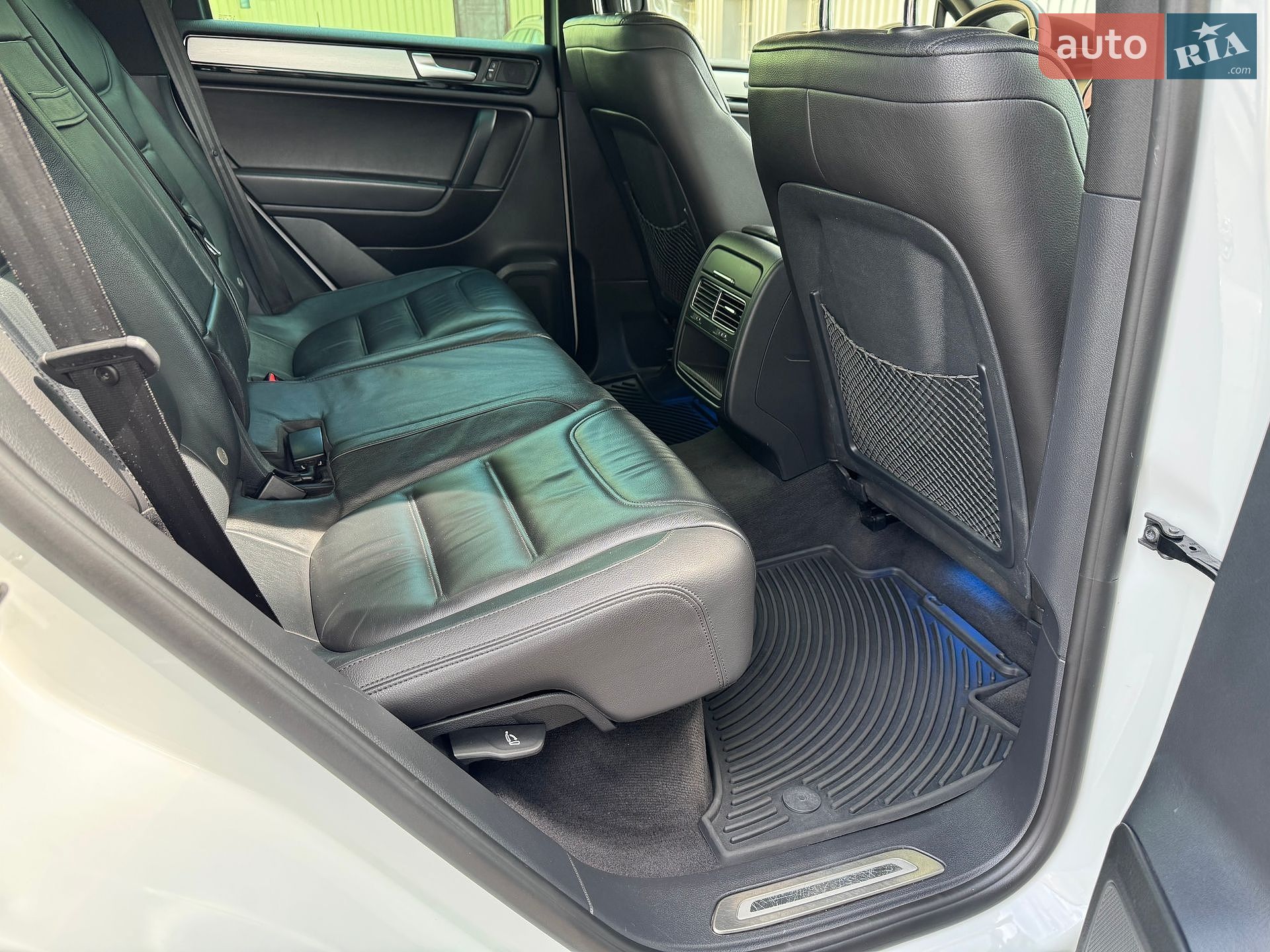 Volkswagen Touareg 2014 VIN WVGDP9BP4ED014135 фото оголошення 18 з 36