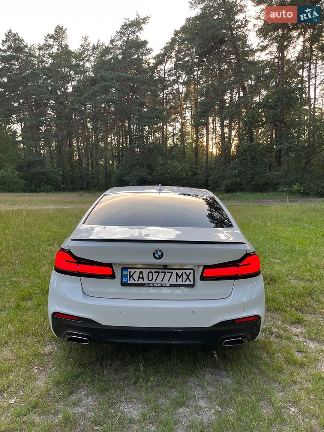 BMW 5 Series 2017 VIN WBAJA71040G456970 фото оголошення 2 з 43