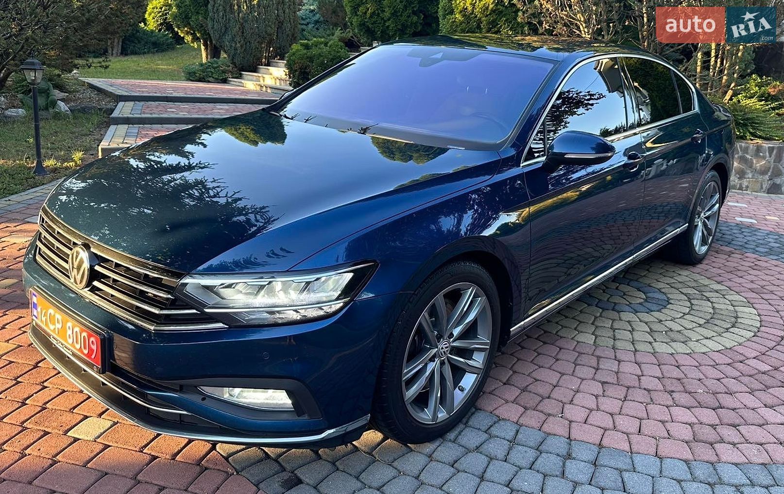 Volkswagen Passat 2020 VIN WVWZZZ3CZLE063052 фото оголошення 2 з 111