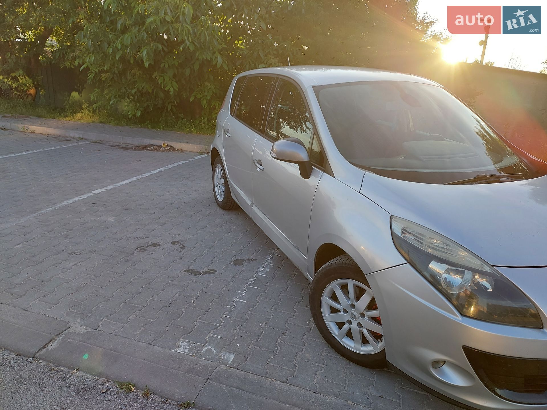 Renault Scenic 2011 VIN VF1JZ3G0D45108355 фото оголошення 2 з 20