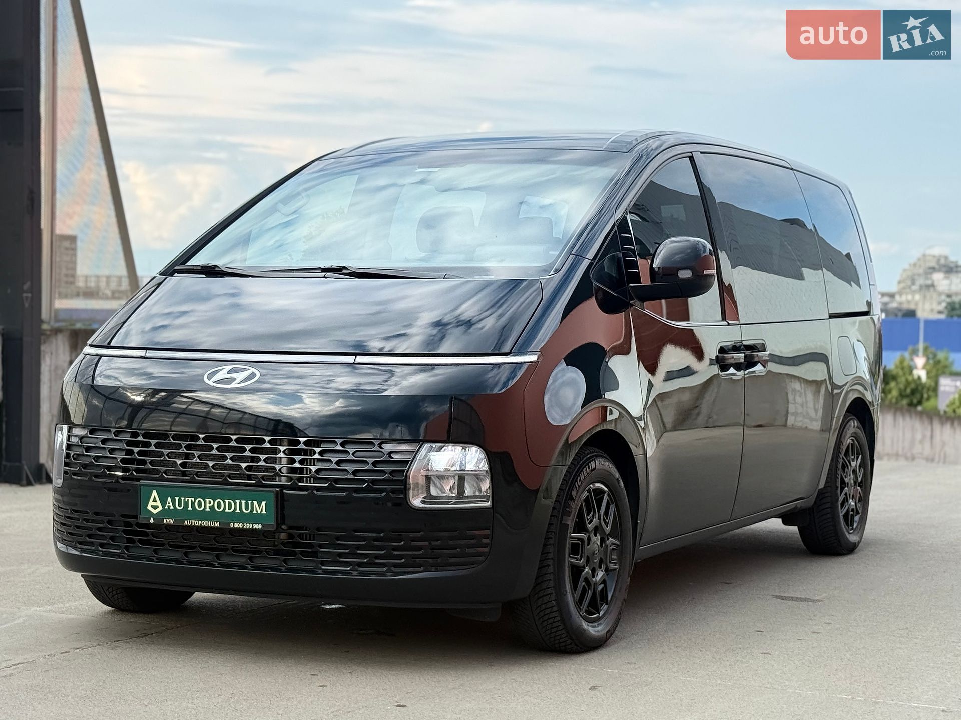 Hyundai Staria 2023 VIN KMHYC811BPU100658 фото оголошення 5 з 58