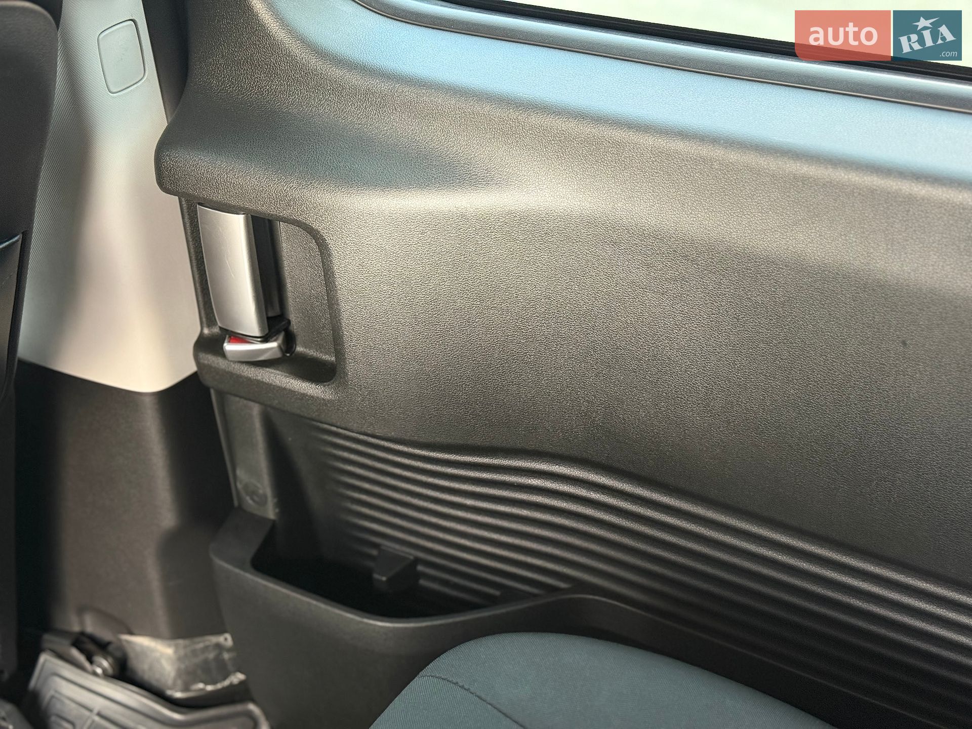 Hyundai Staria 2023 VIN KMHYC811BPU100658 фото оголошення 20 з 58