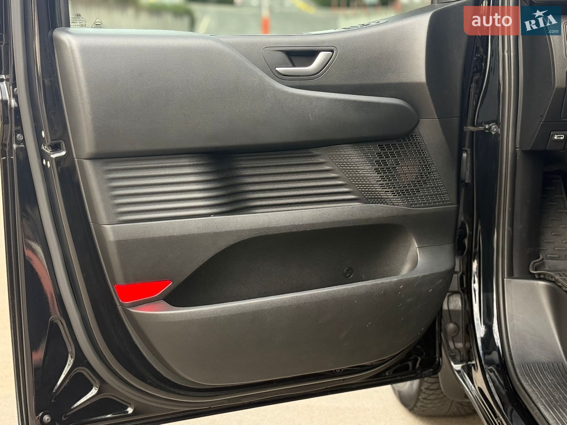 Hyundai Staria 2023 VIN KMHYC811BPU100658 фото оголошення 25 з 58