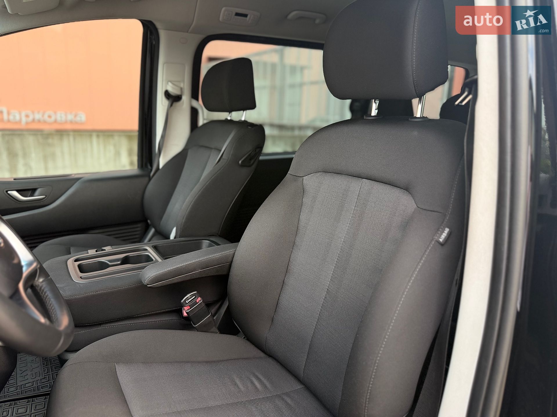 Hyundai Staria 2023 VIN KMHYC811BPU100658 фото оголошення 30 з 58