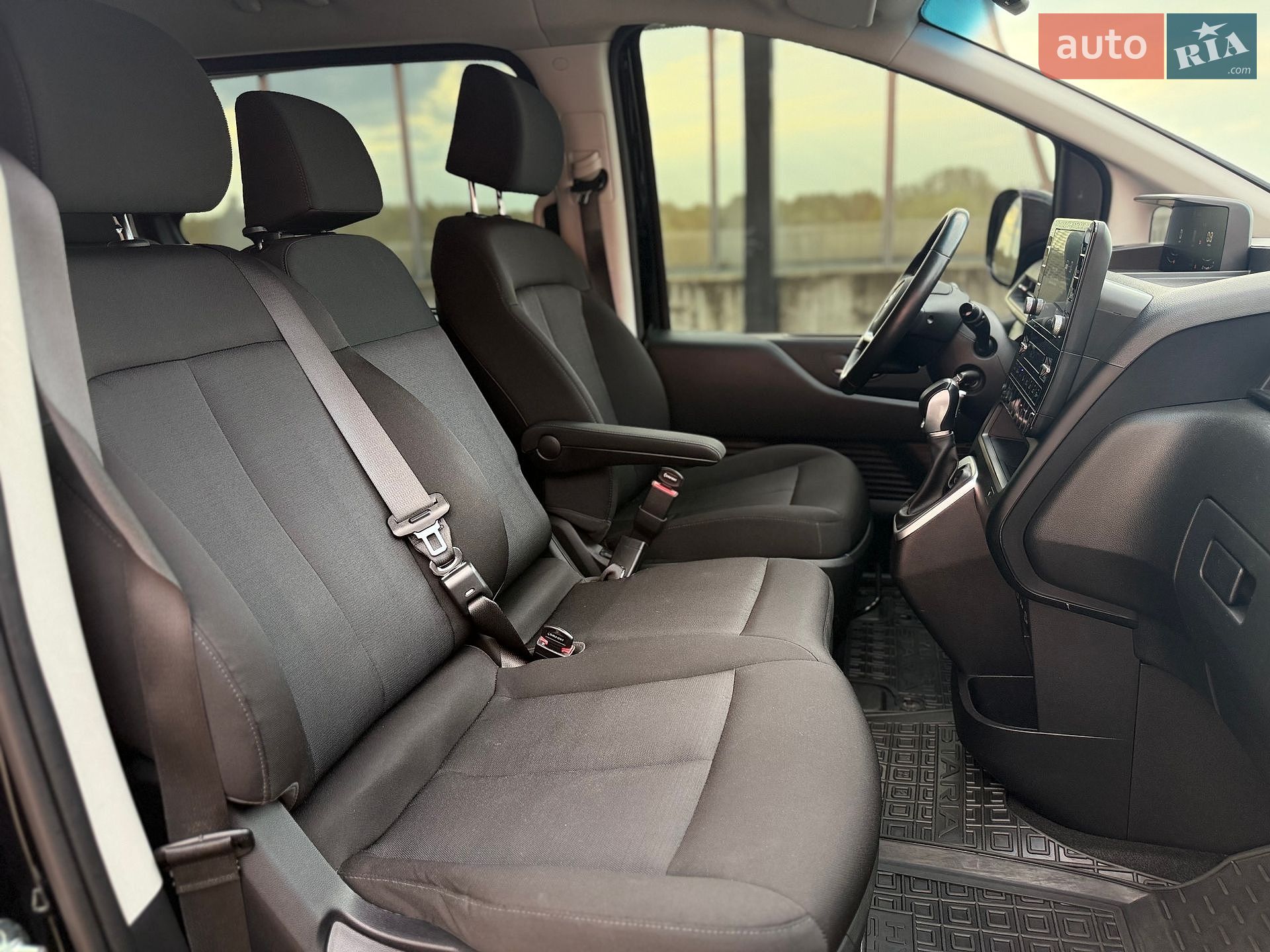 Hyundai Staria 2023 VIN KMHYC811BPU100658 фото оголошення 43 з 58