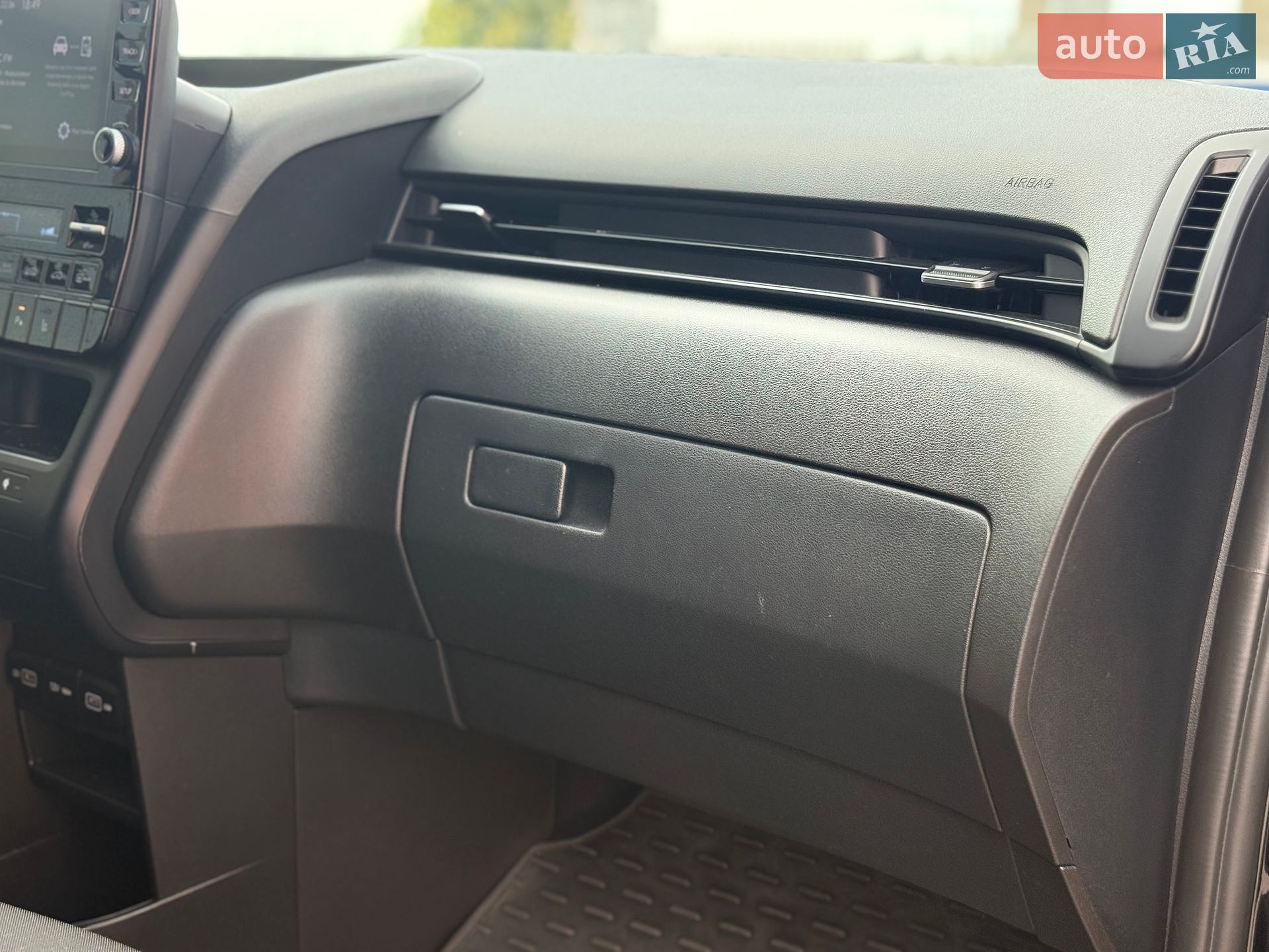 Hyundai Staria 2023 VIN KMHYC811BPU100658 фото оголошення 45 з 58