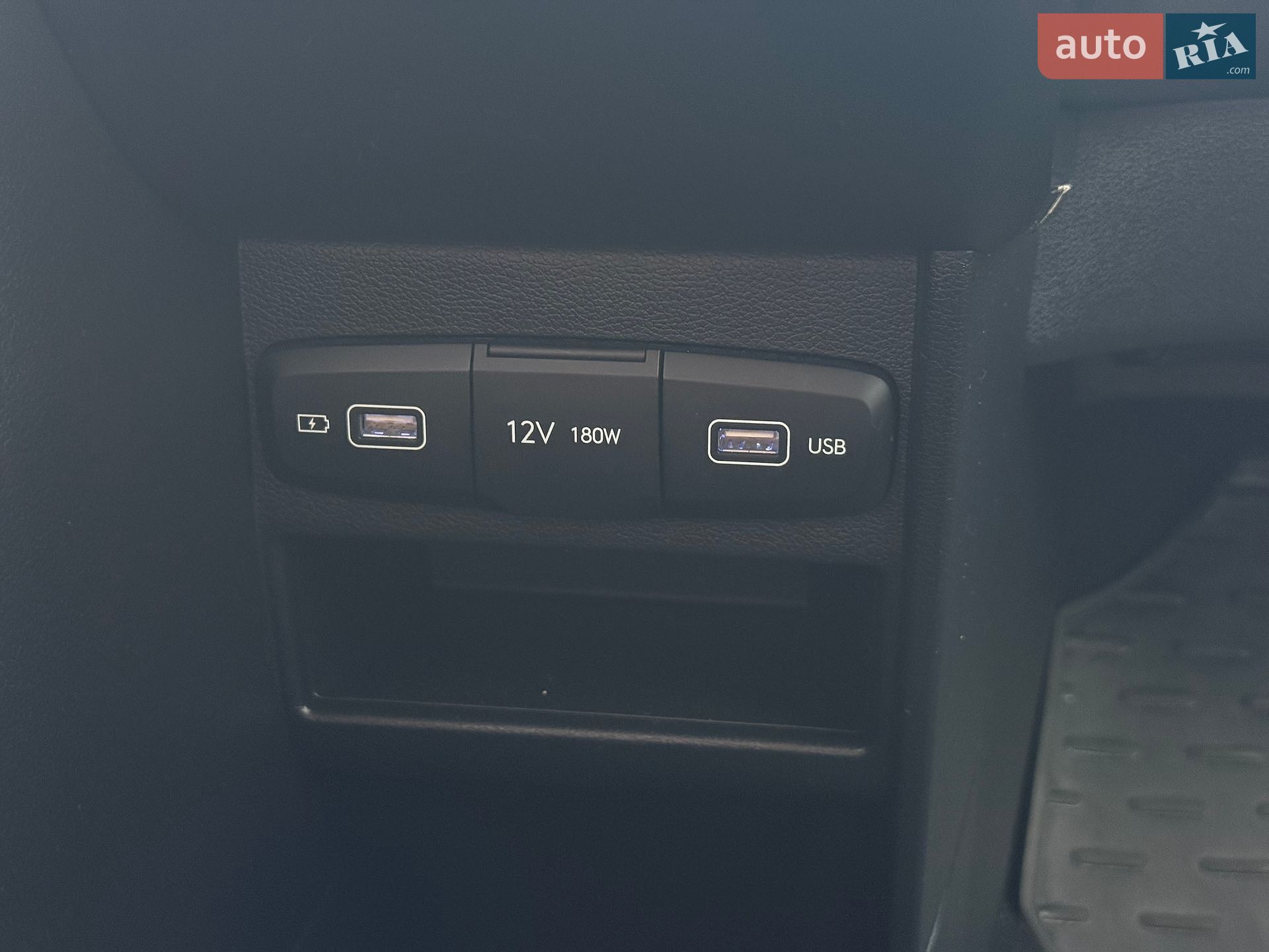 Hyundai Staria 2023 VIN KMHYC811BPU100658 фото оголошення 53 з 58