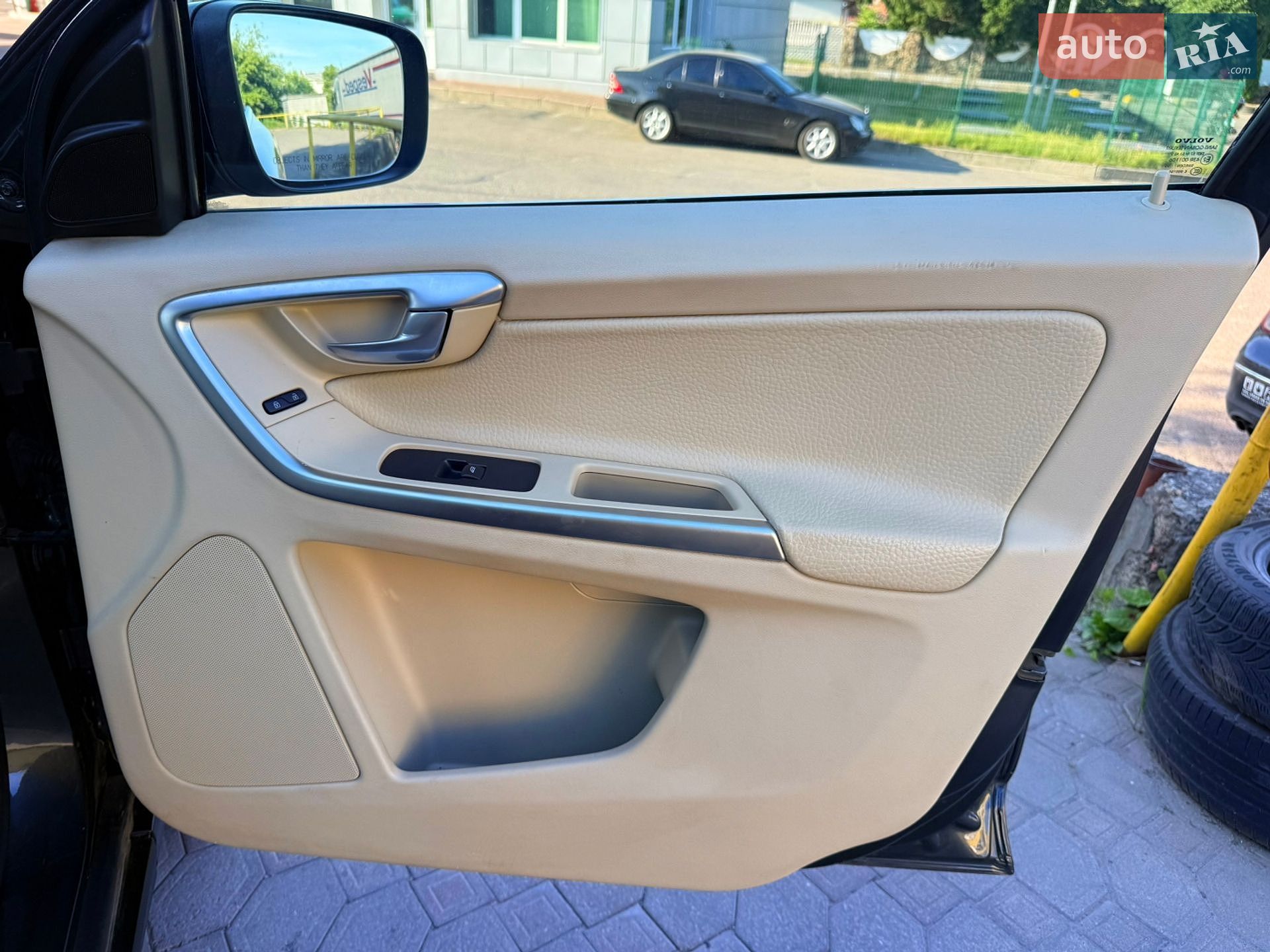 Volvo XC60 2009 VIN YV4992DZ2A2086416 фото оголошення 47 з 60