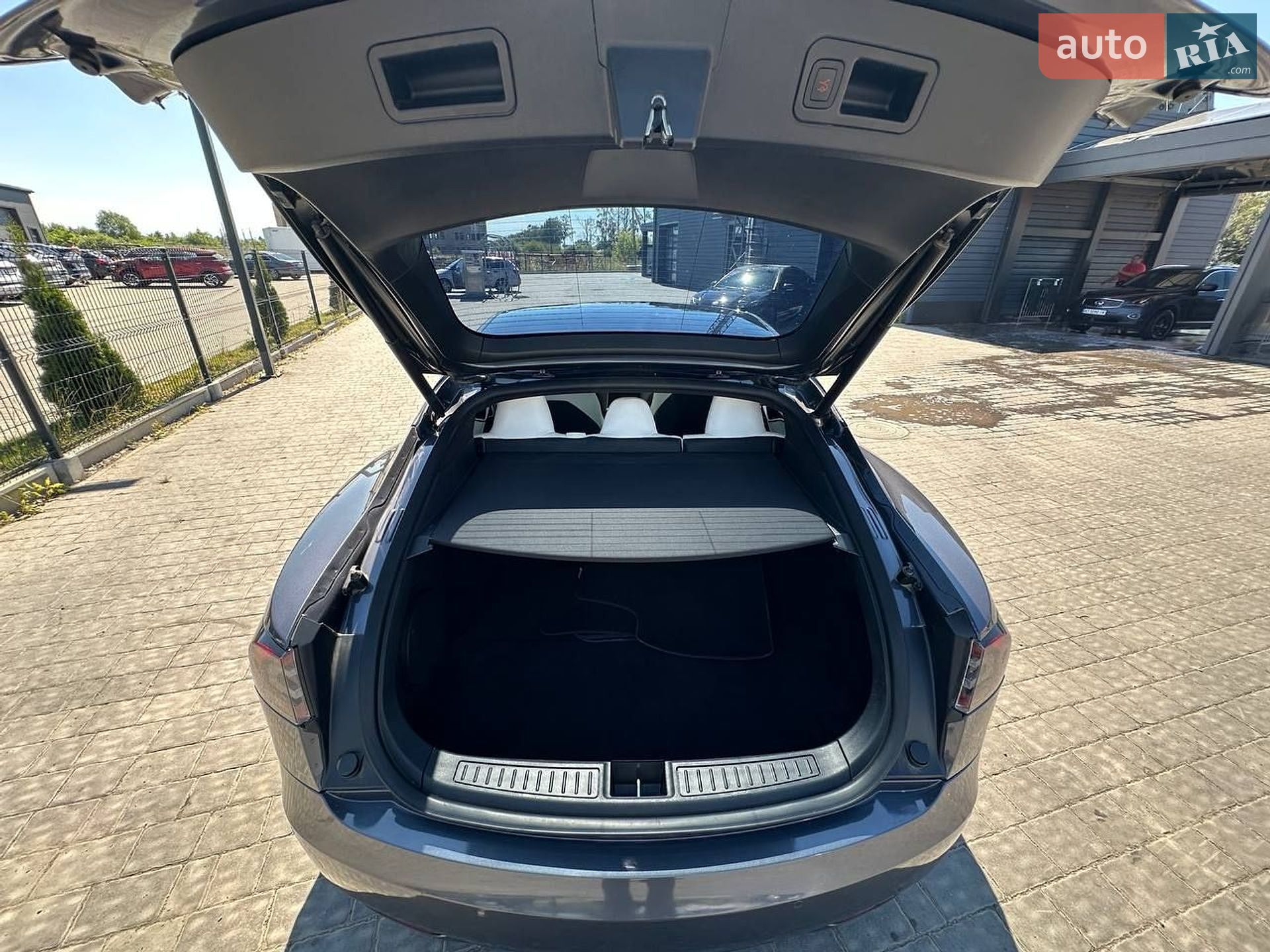 Tesla Model S 2020 VIN 5YJSA1E20MF425327 фото оголошення 15 з 43