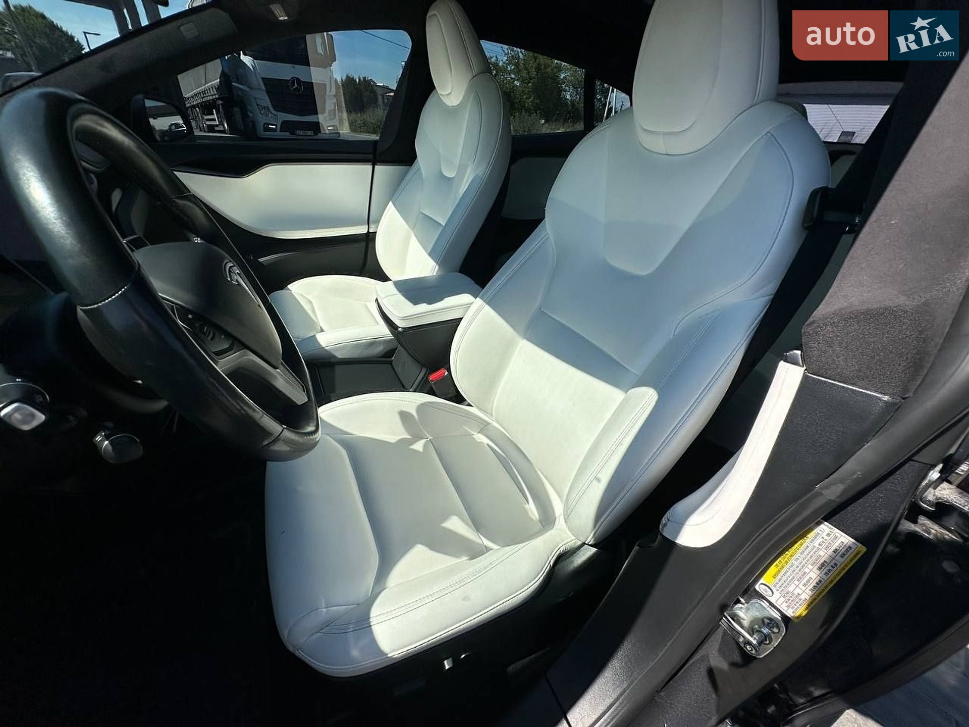 Tesla Model S 2020 VIN 5YJSA1E20MF425327 фото оголошення 26 з 43