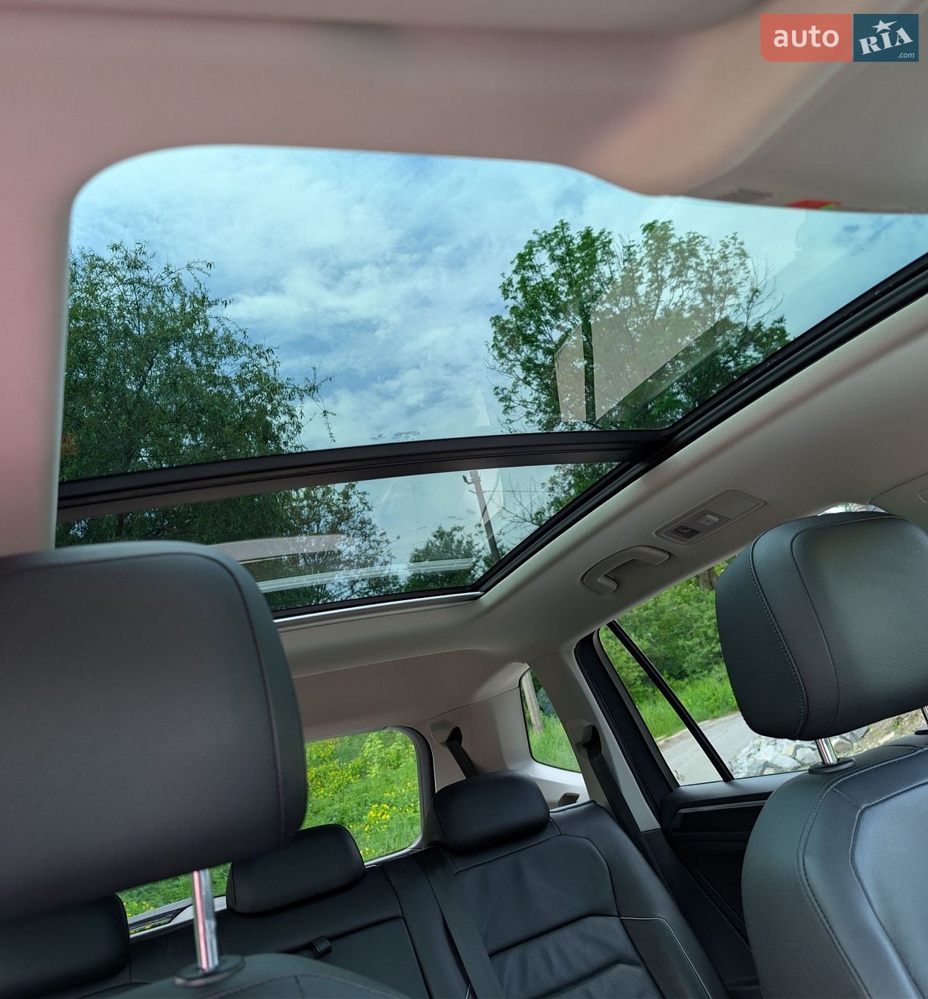 Volkswagen Tiguan Allspace 2017 VIN WVGZZZ5NZJM072823 фото оголошення 2 з 80