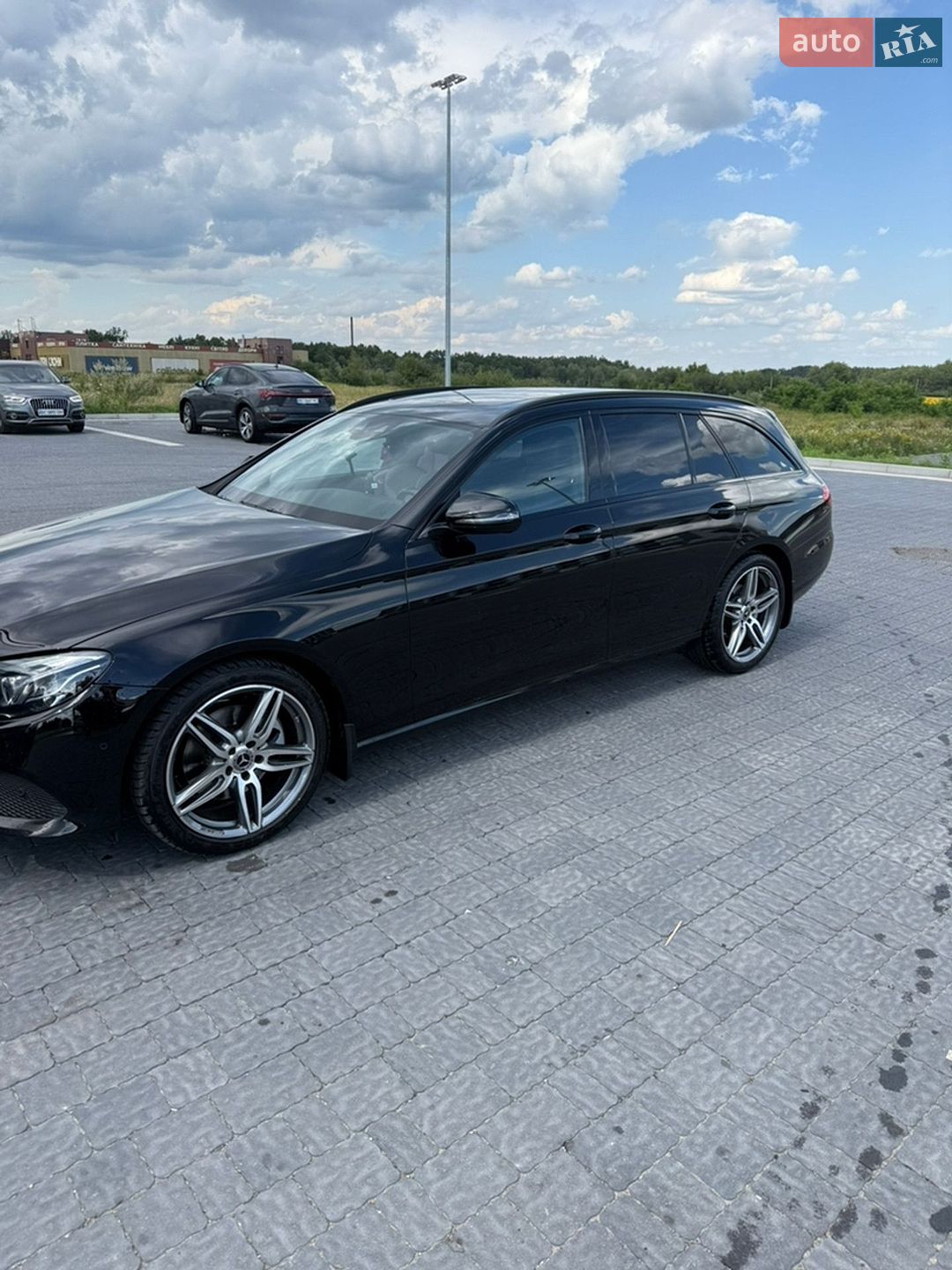 Mercedes-Benz E-Class 2020 VIN W1K2132051A843265 фото оголошення 33 з 36
