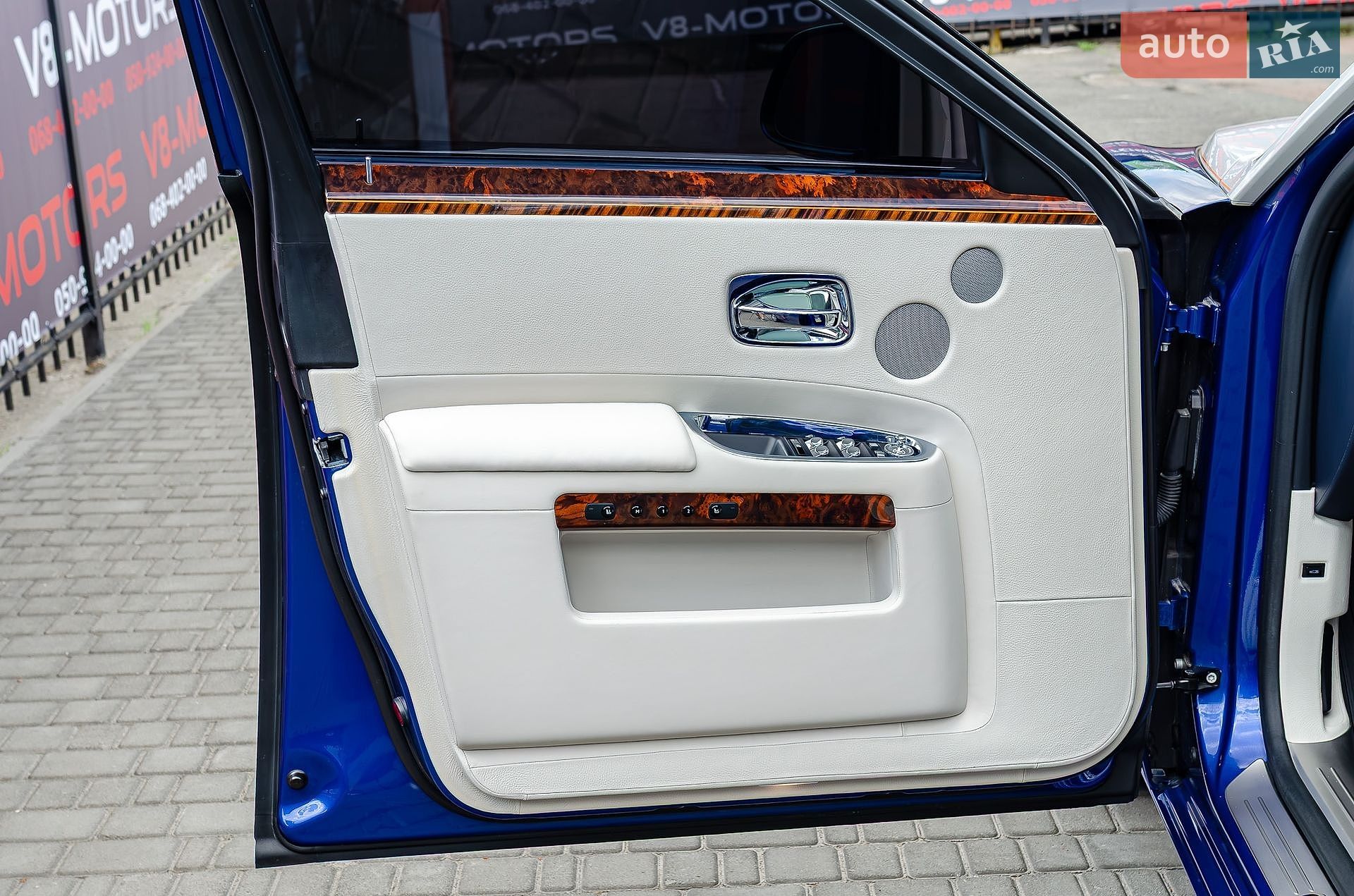 Rolls-Royce Ghost 2015 VIN SCA664S55FUX53413 фото оголошення 40 з 41