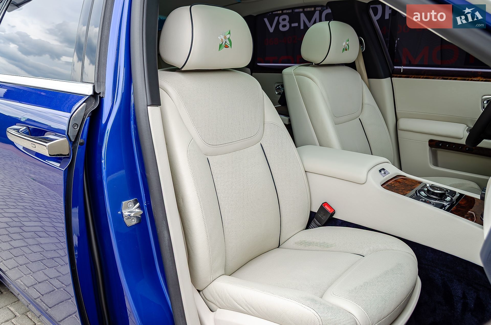 Rolls-Royce Ghost 2015 VIN SCA664S55FUX53413 фото оголошення 35 з 41