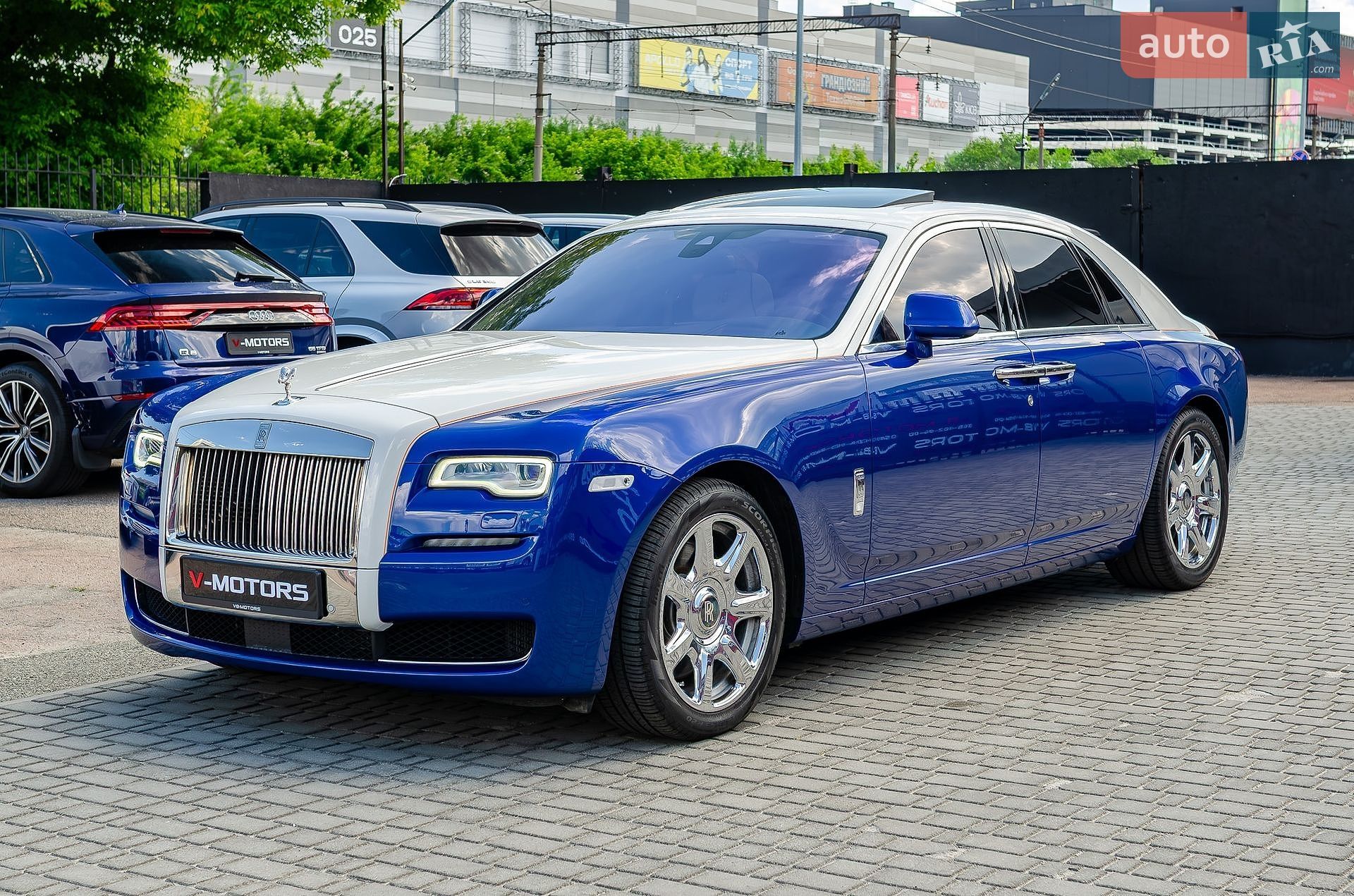 Rolls-Royce Ghost 2015 VIN SCA664S55FUX53413 фото оголошення 4 з 41