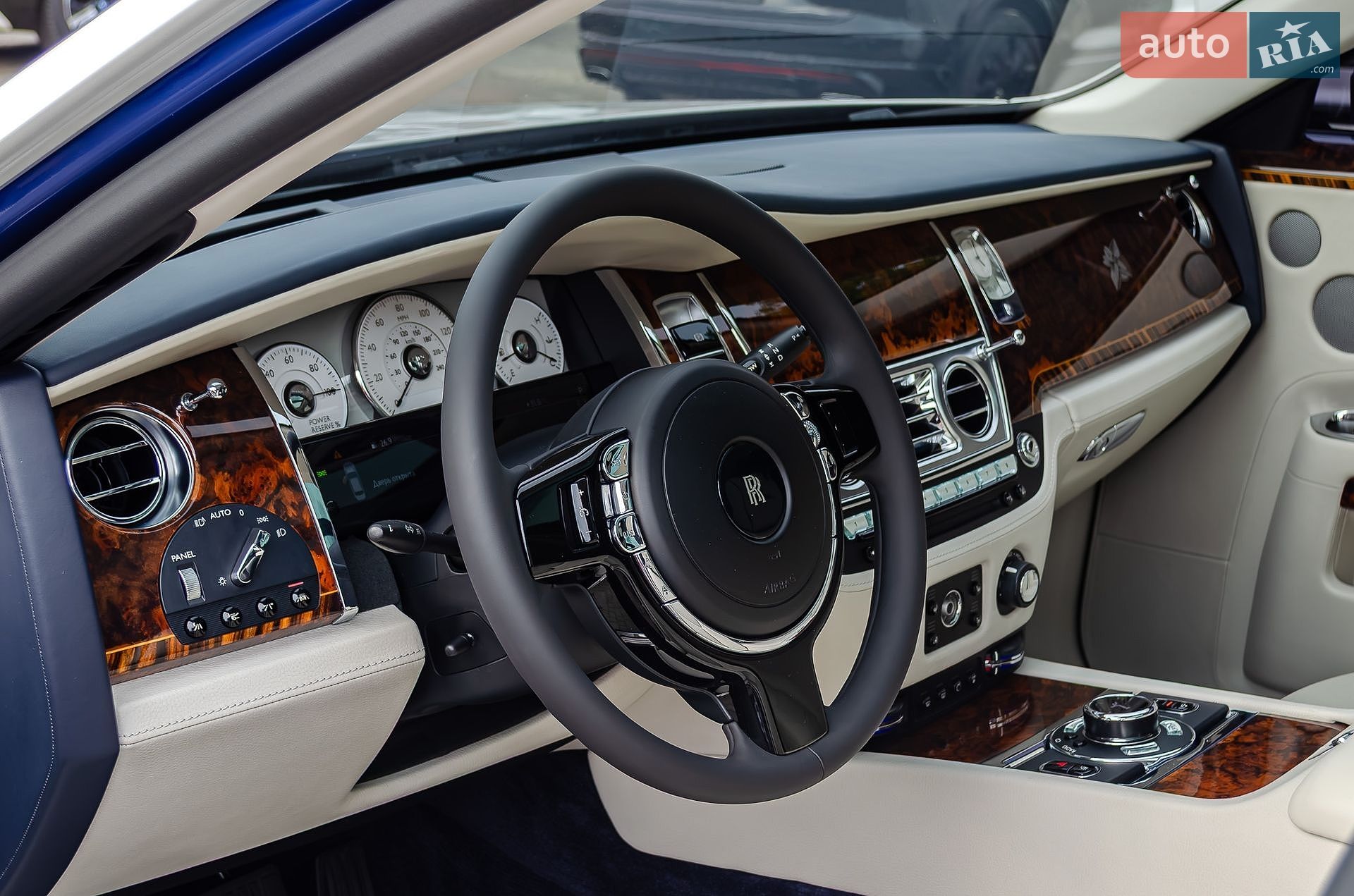 Rolls-Royce Ghost 2015 VIN SCA664S55FUX53413 фото оголошення 22 з 41