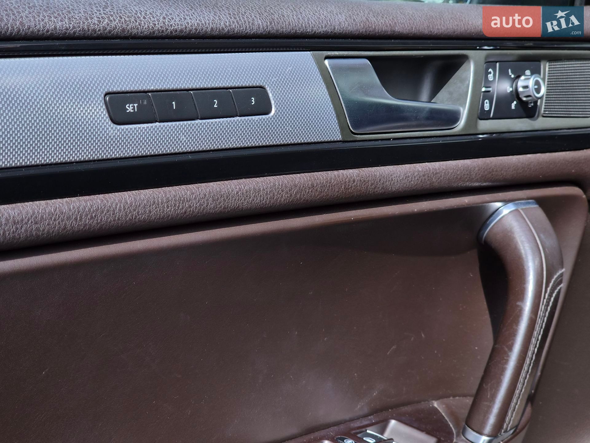 Volkswagen Touareg 2011 VIN WVGZZZ7PZCD020983 фото оголошення 7 з 13