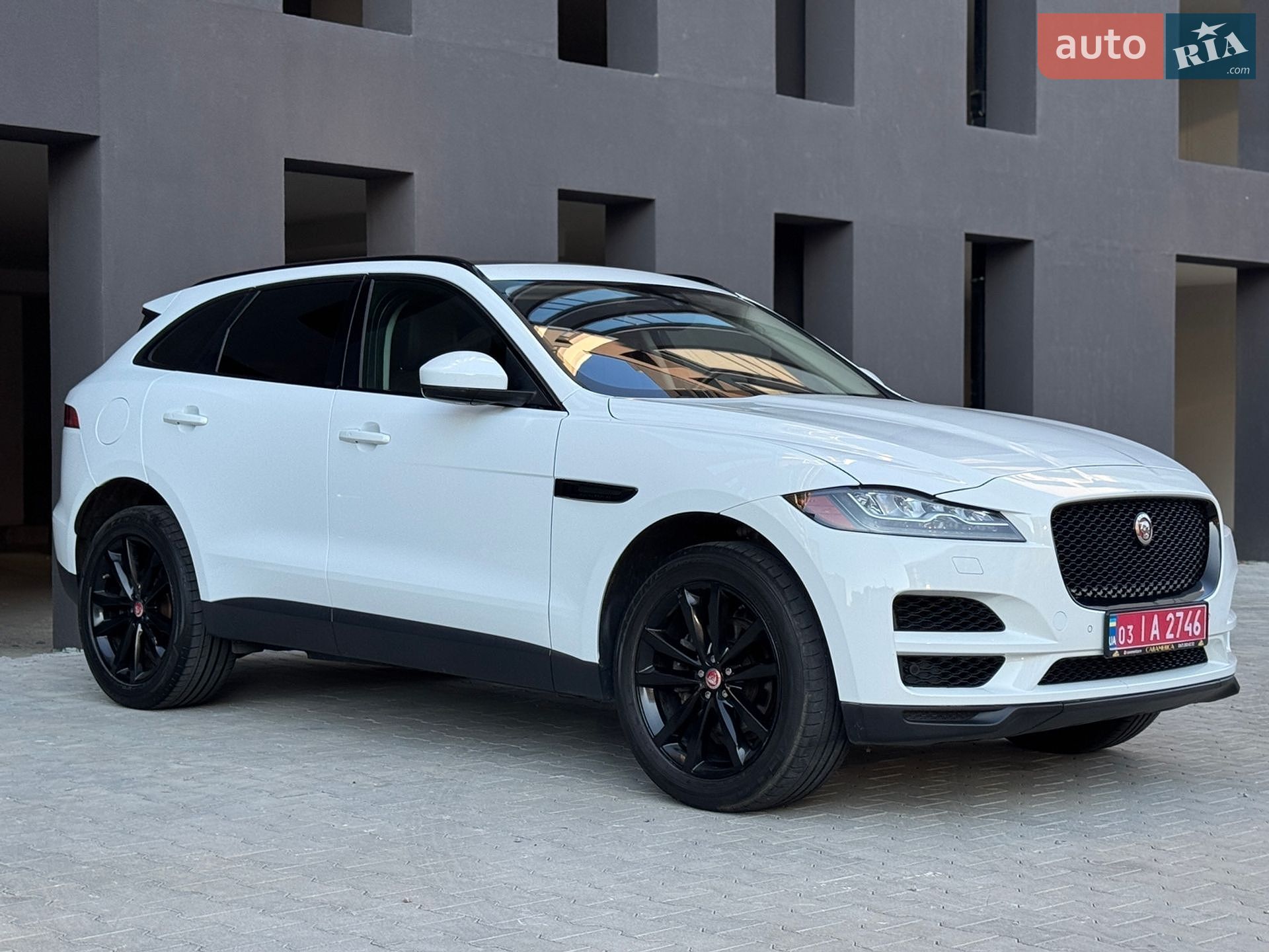 Jaguar F-Pace 2017 VIN SADCK2BN5HA097265 фото оголошення 5 з 25