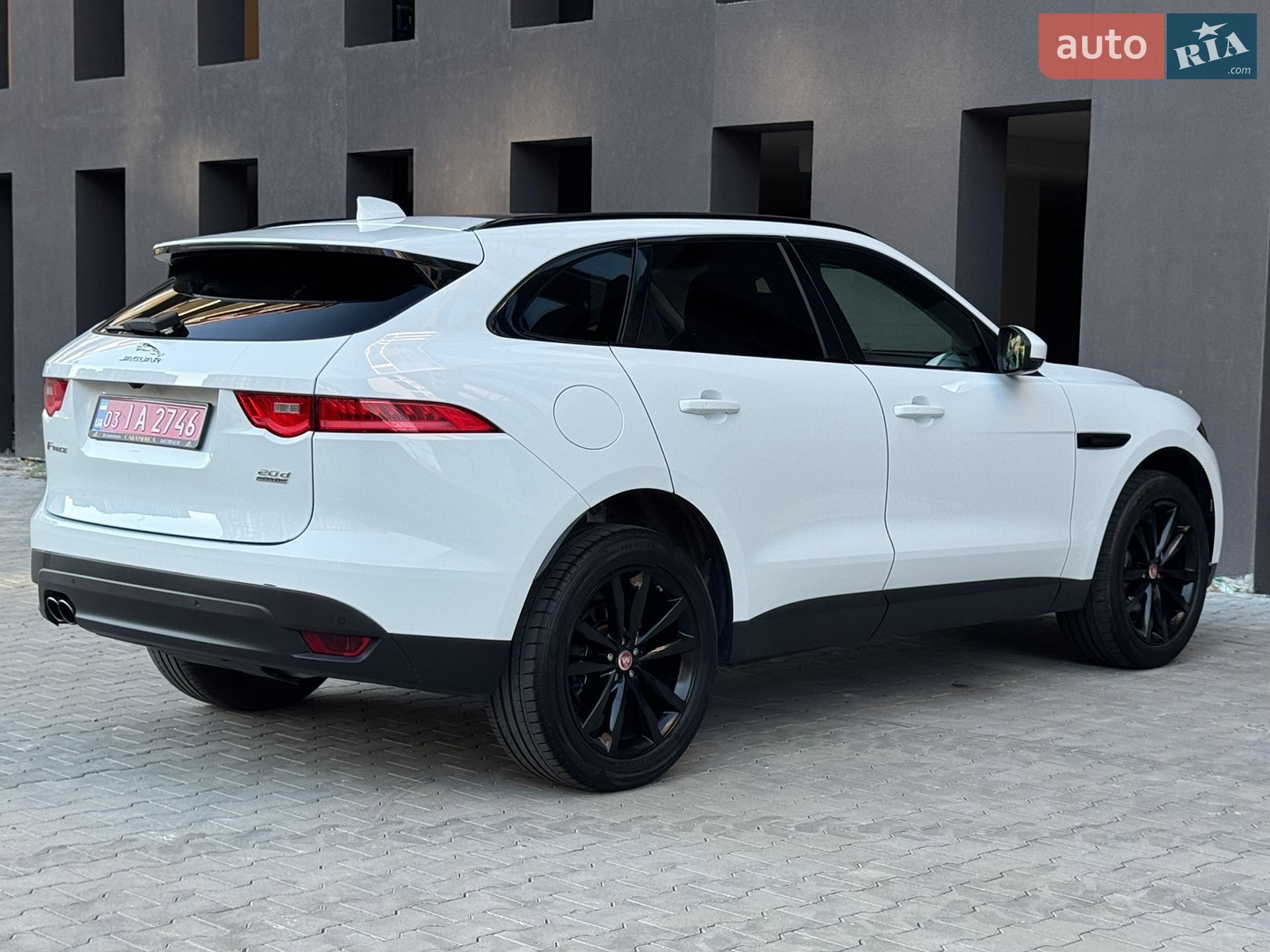 Jaguar F-Pace 2017 VIN SADCK2BN5HA097265 фото оголошення 6 з 25