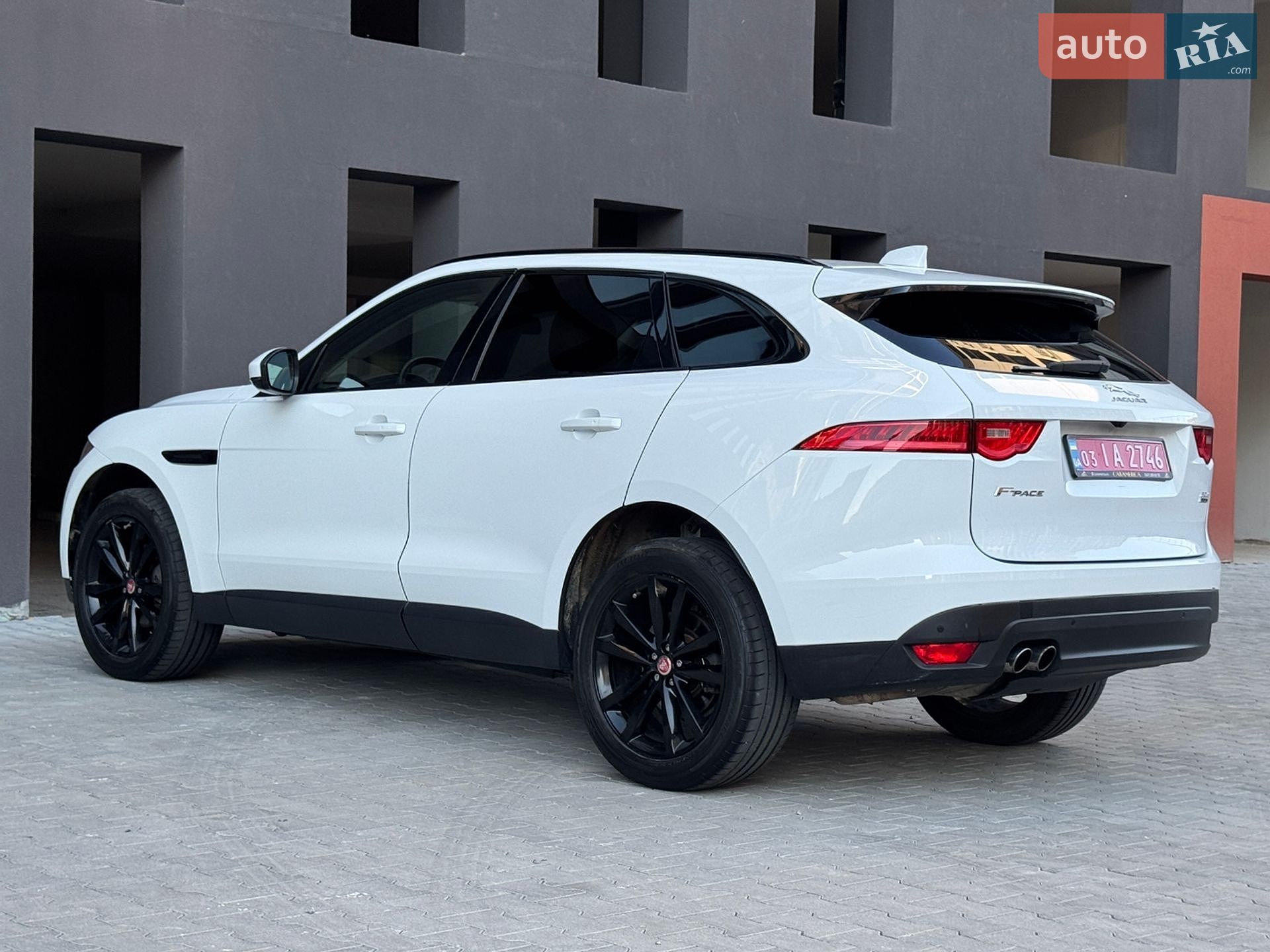 Jaguar F-Pace 2017 VIN SADCK2BN5HA097265 фото оголошення 10 з 25