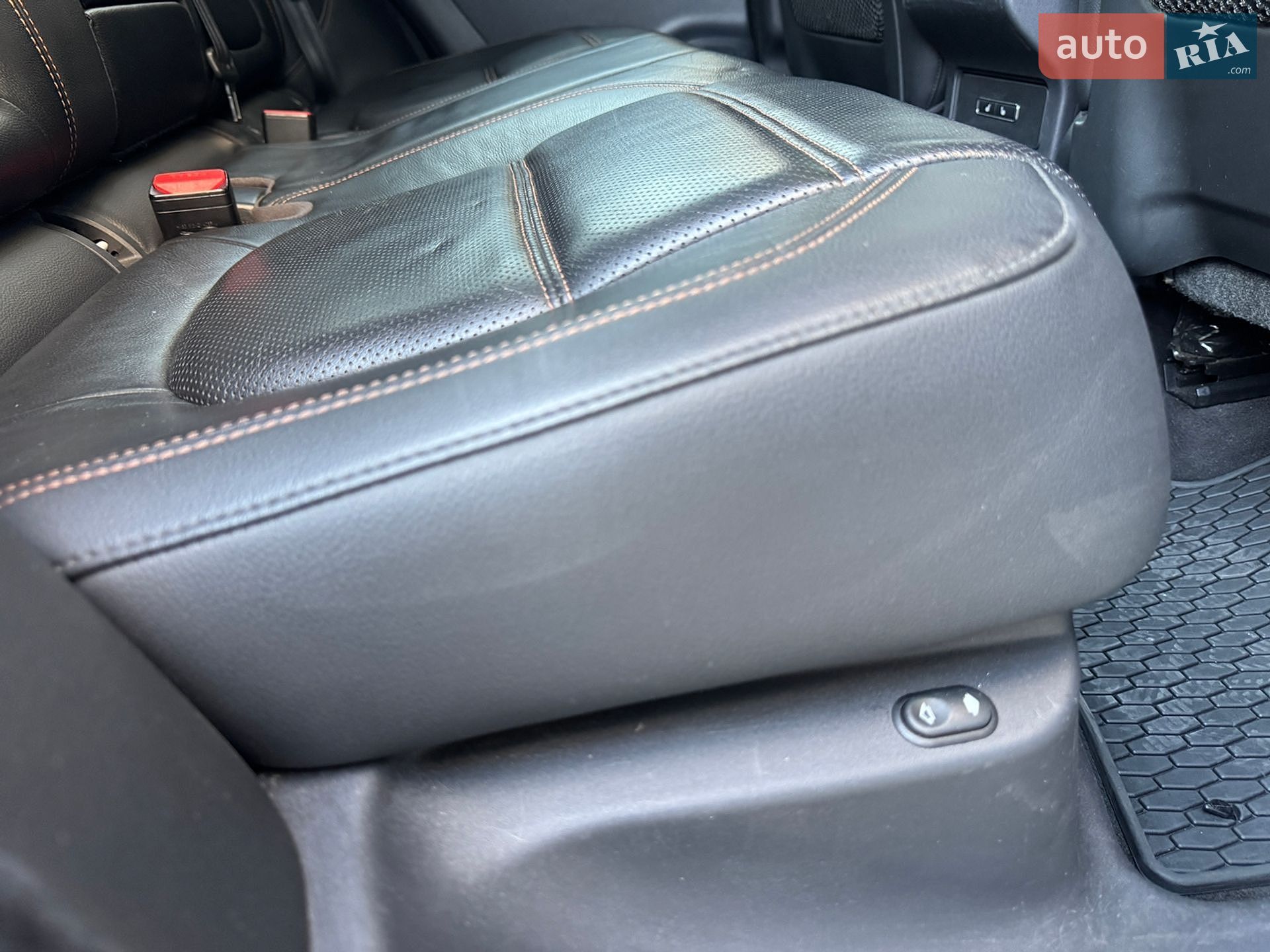 Jaguar F-Pace 2017 VIN SADCK2BN5HA097265 фото оголошення 16 з 25
