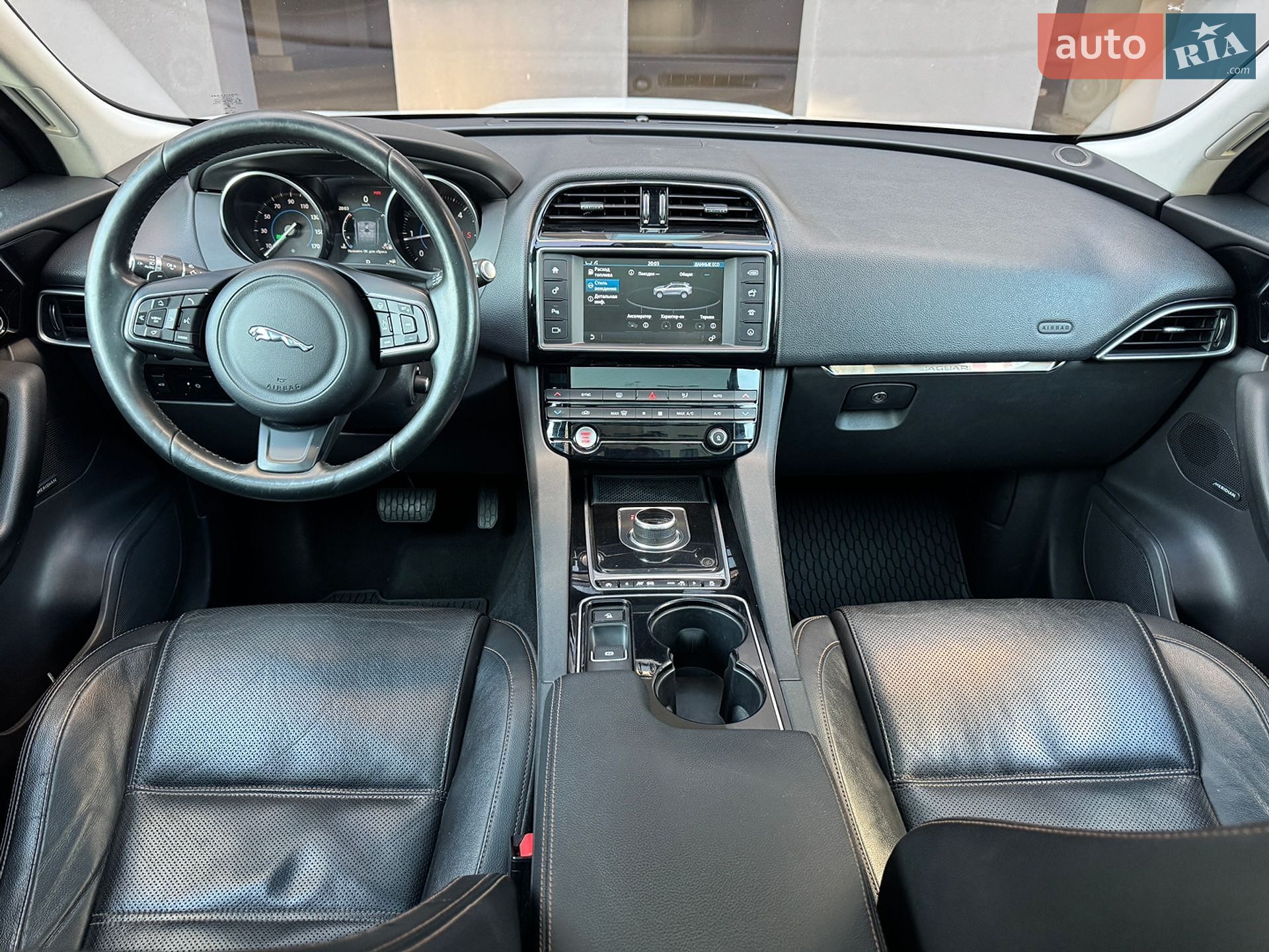 Jaguar F-Pace 2017 VIN SADCK2BN5HA097265 фото оголошення 19 з 25